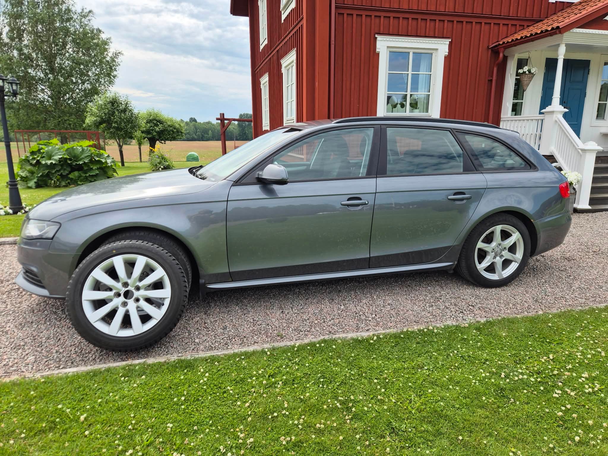 Audi A4 2012, kuva 8/8