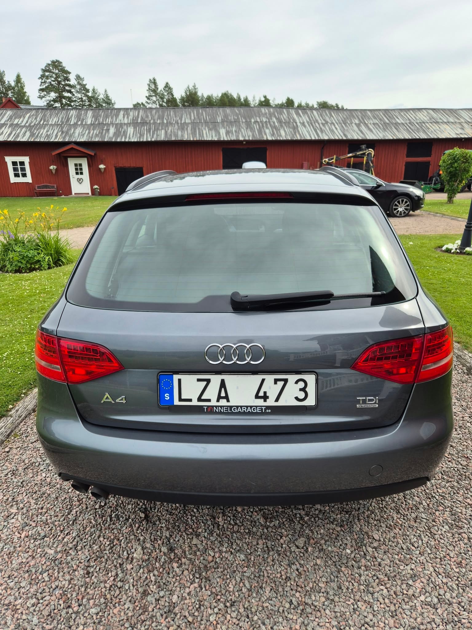 Audi A4 2012, kuva 3/8