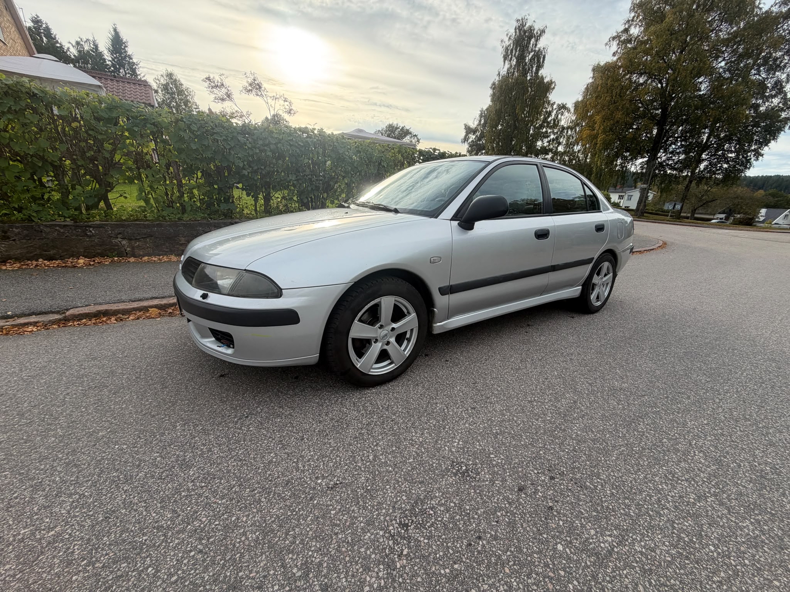 Mitsubishi Carisma 1.8 GDI INVECS-II 2002, kuva 3/9