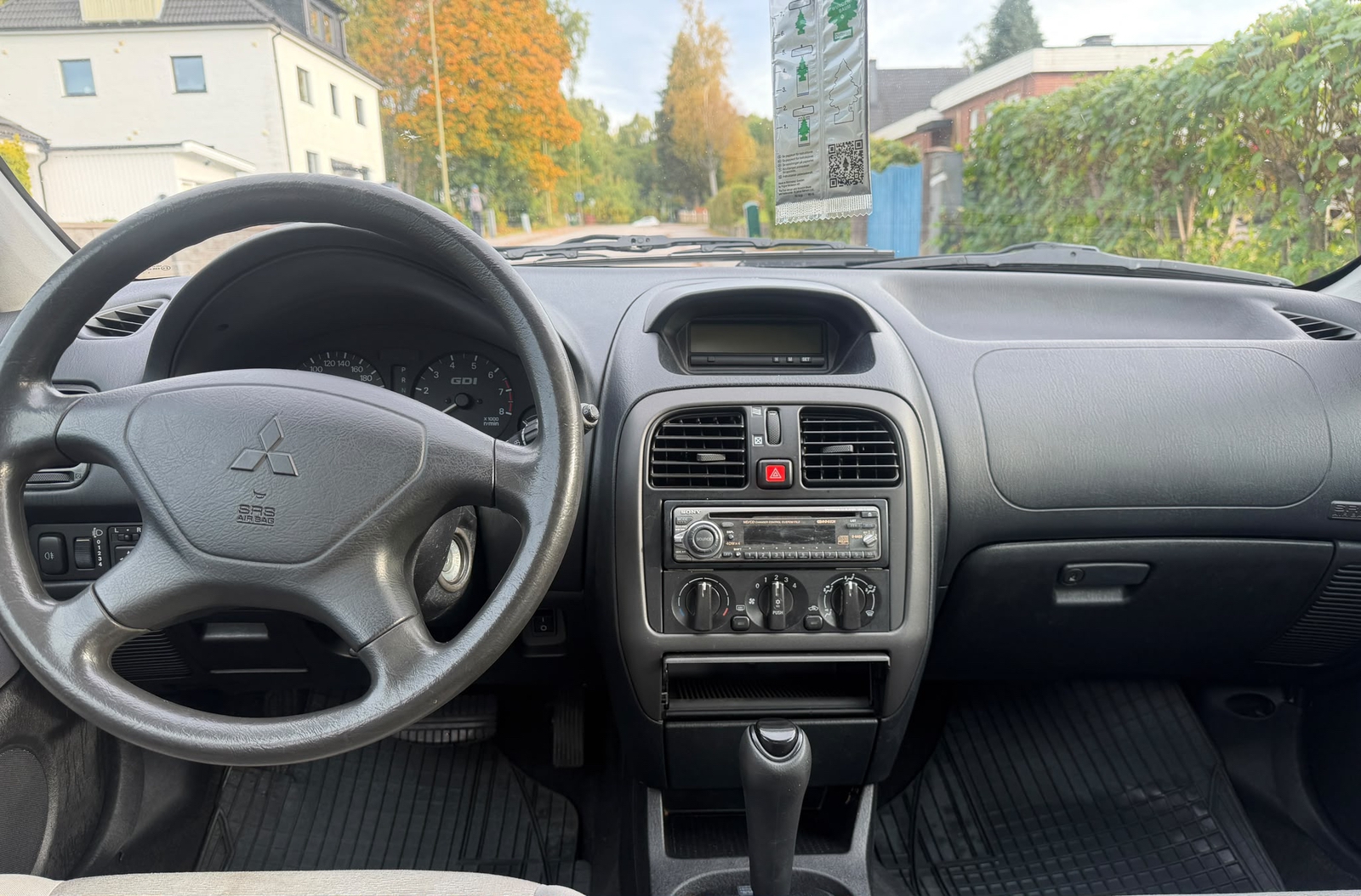 Mitsubishi Carisma