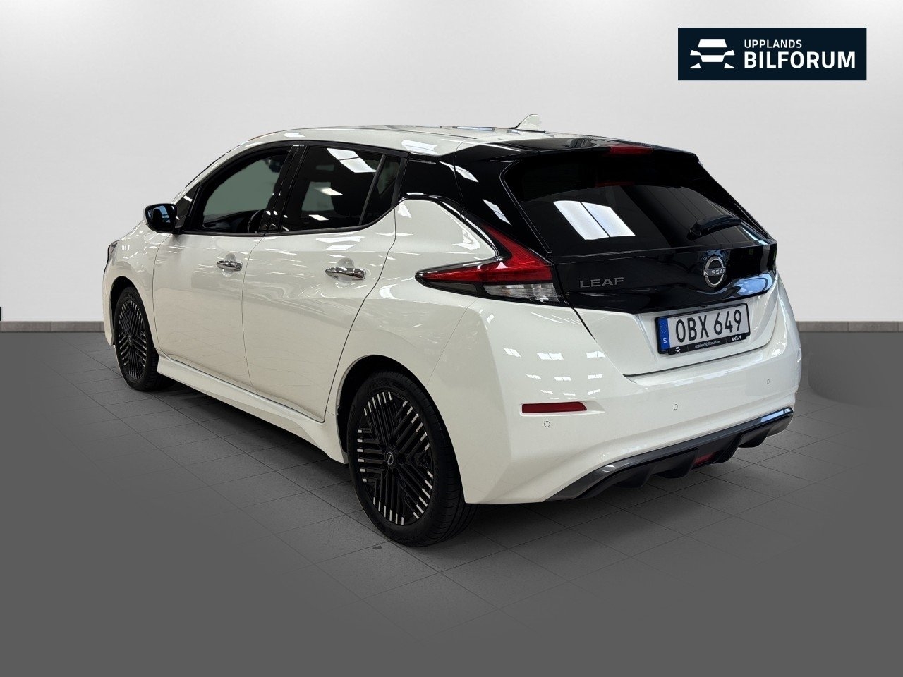 Nissan Leaf 150 Hk 40 kWh 360° 2022, kuva 6/10