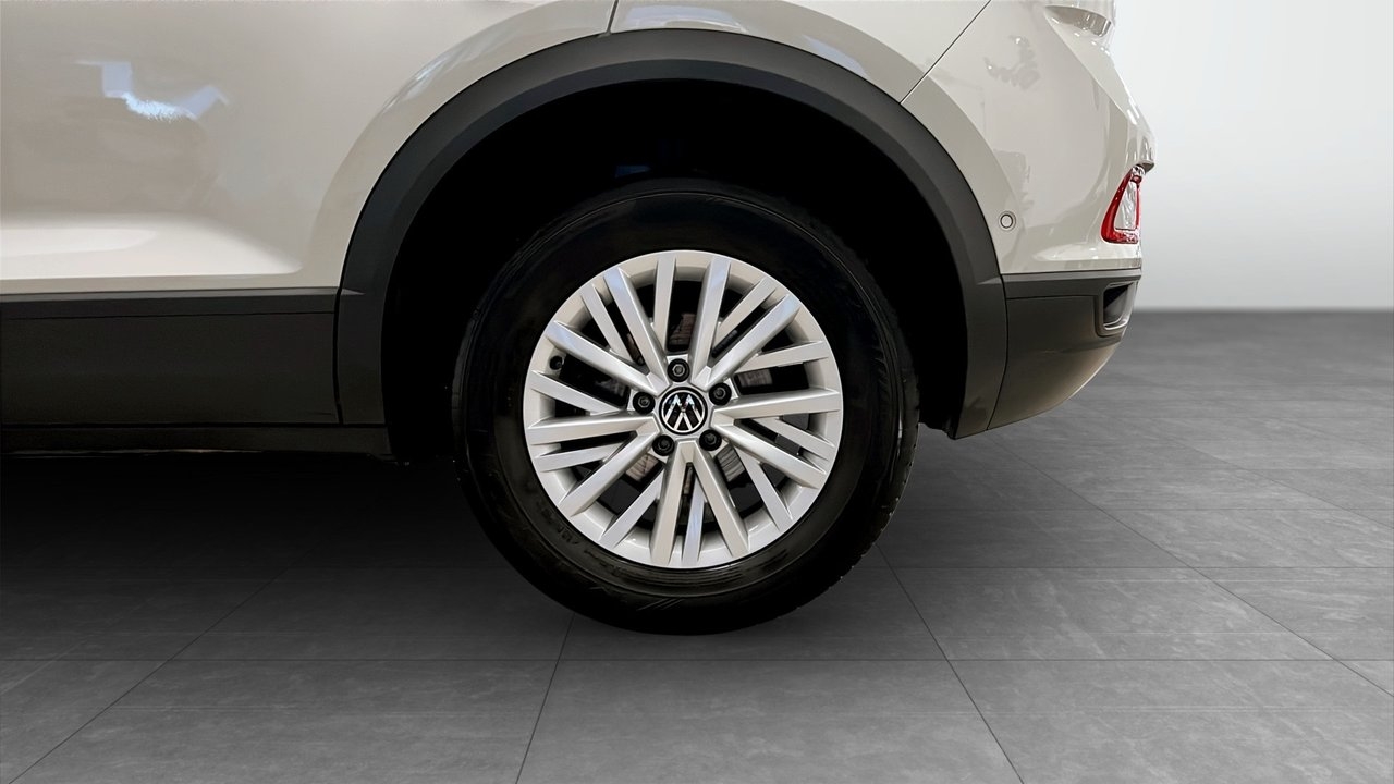 Volkswagen T-Roc 1.5 TSI 2024, bild 6/10