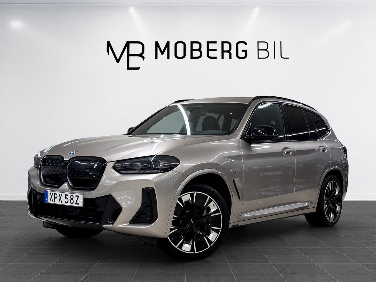 BMW iX3