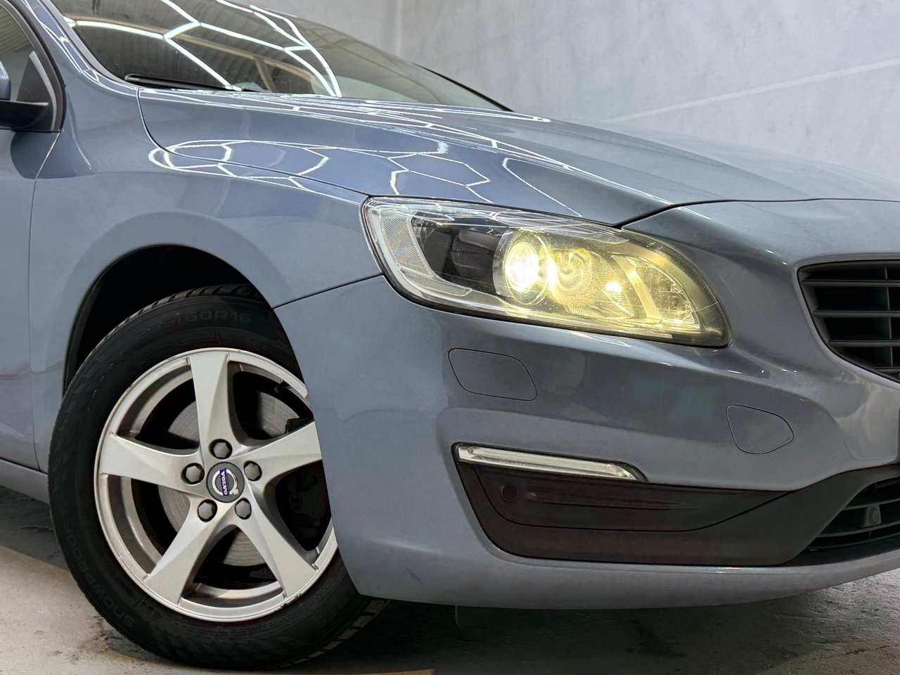 Volvo V60 T3 Classic Edition Euro 6 2018, kuva 2/10