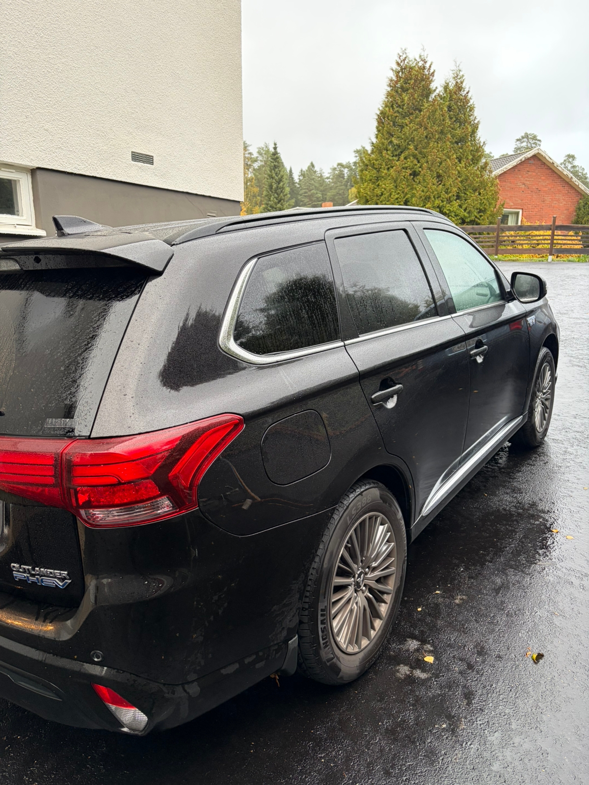 Mitsubishi Outlander PHEV CVT 2019, bild 4/9