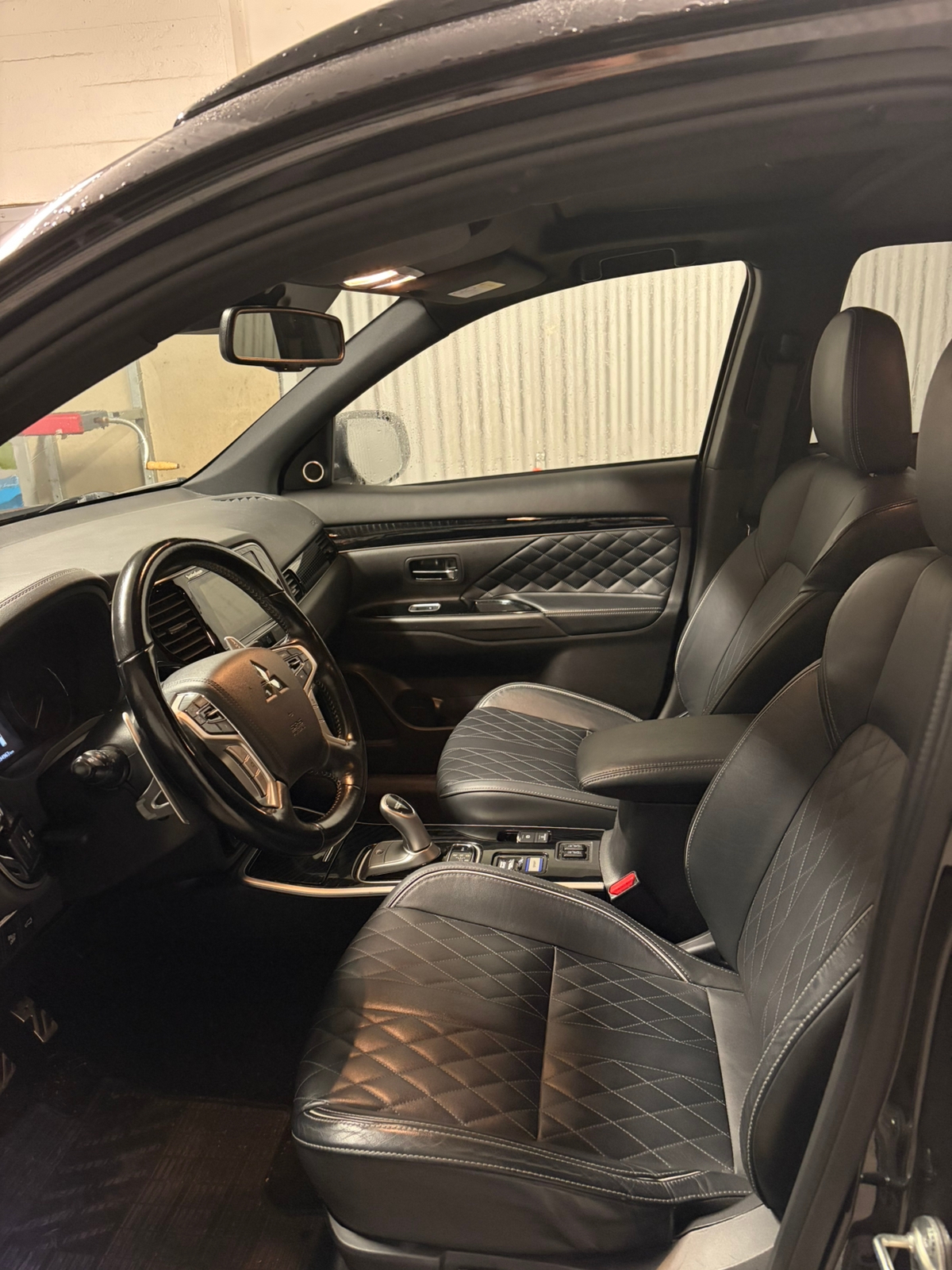 Mitsubishi Outlander PHEV CVT 2019, bild 5/9