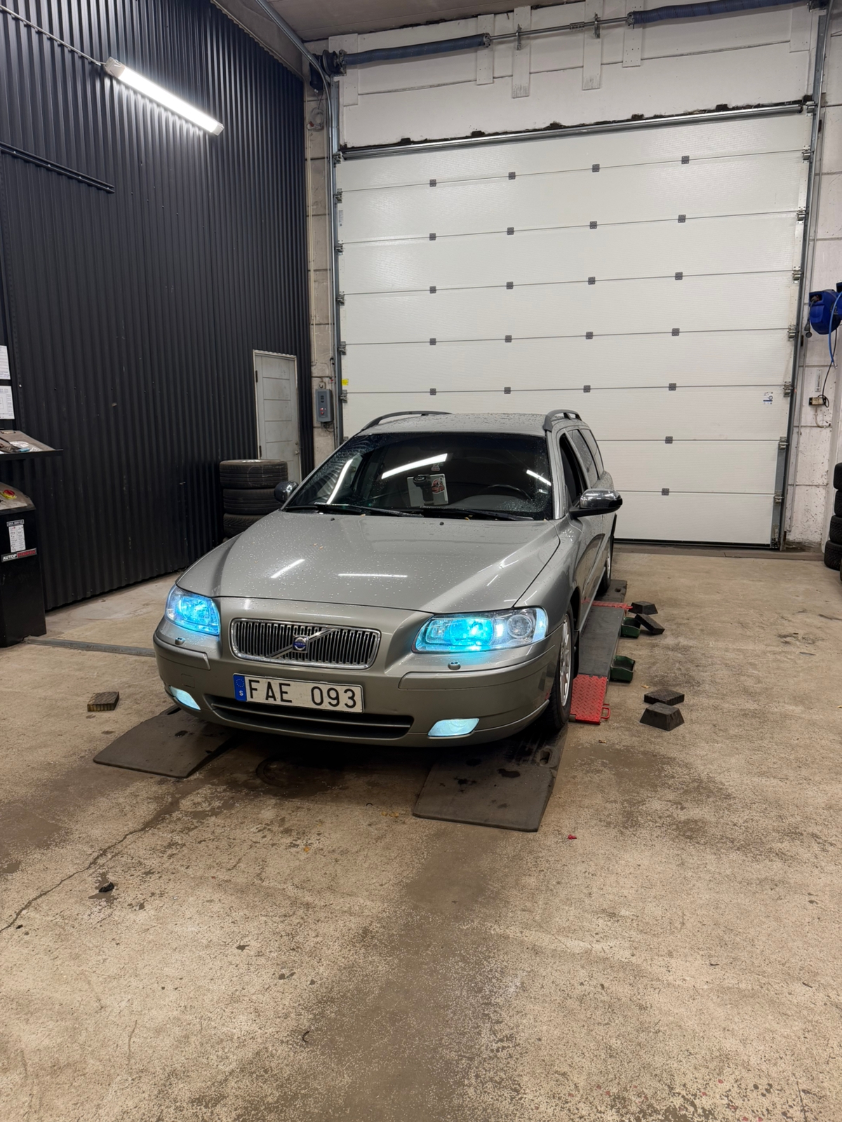 Volvo V70 2.4D Manuell 2007, kuva 2/8