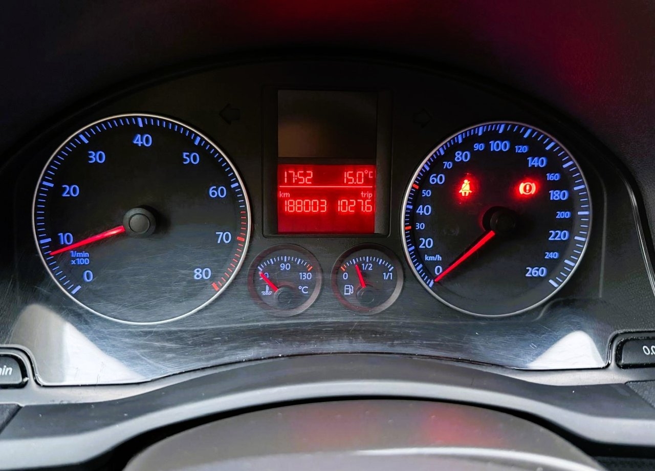 Volkswagen Golf 2005, photo 6/9
