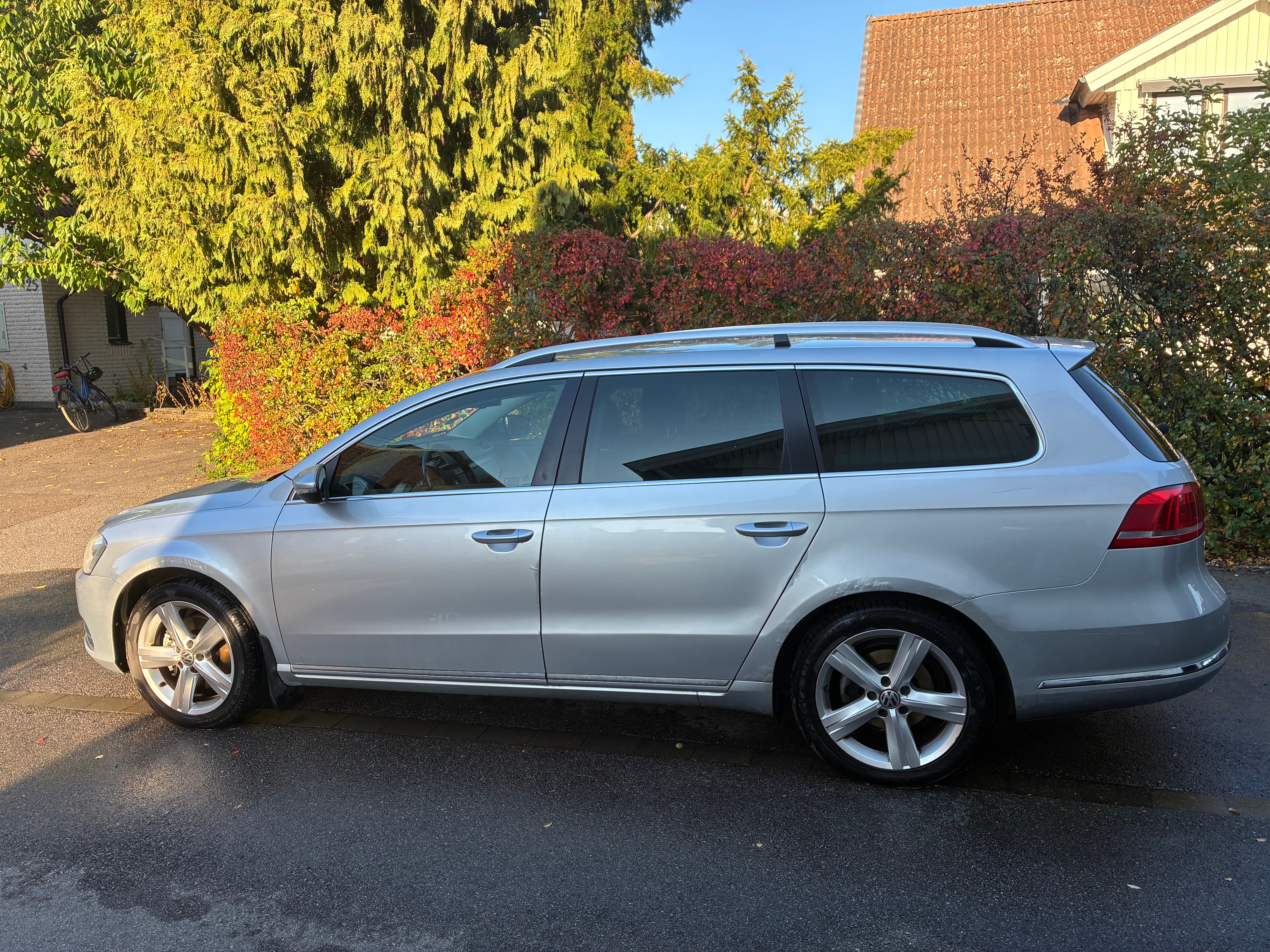 Volkswagen Passat 2012, bild 2/8