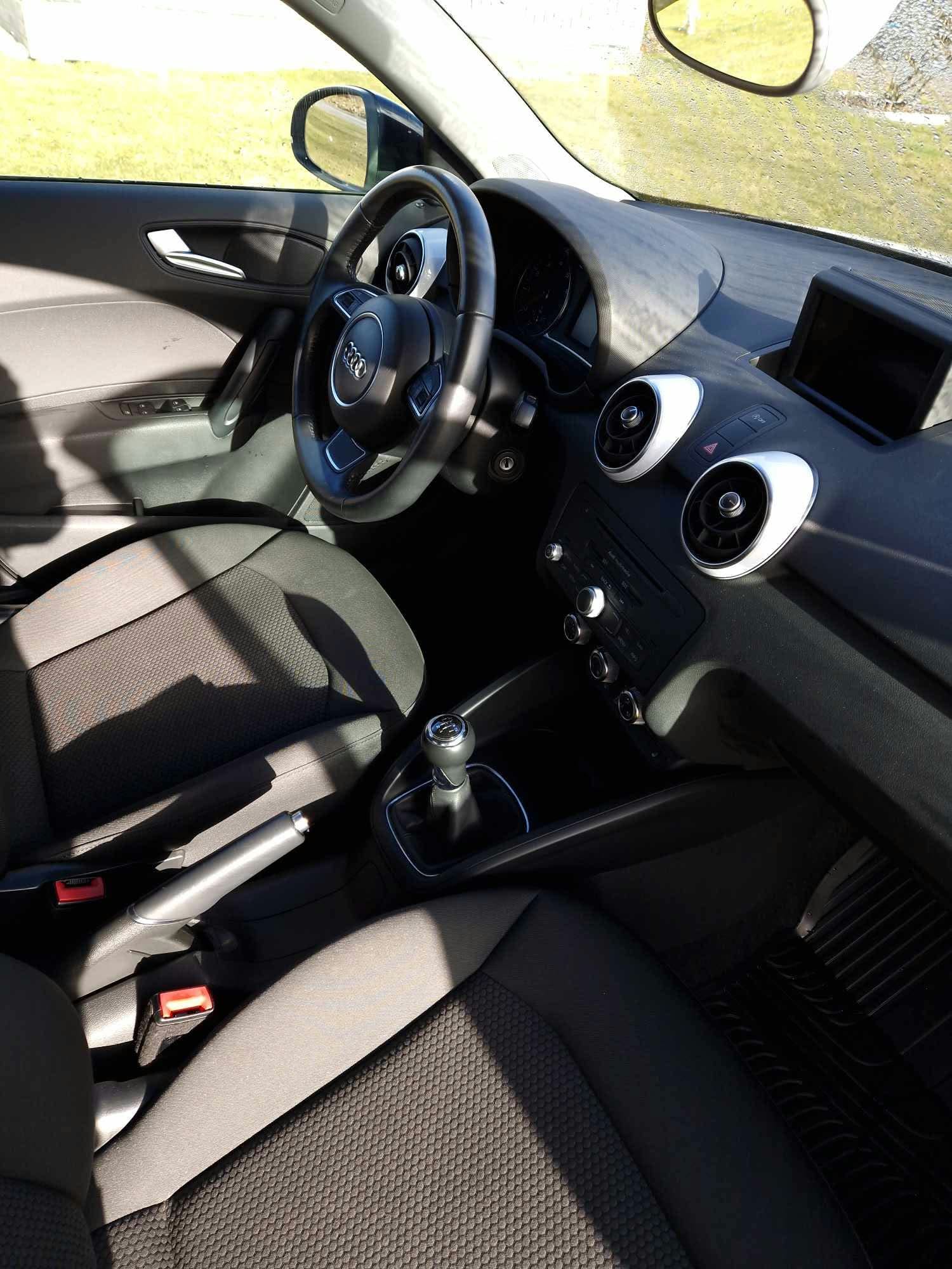 Audi A1 Sportback 1.2 TFSI Manuell 2014, bild 3/10