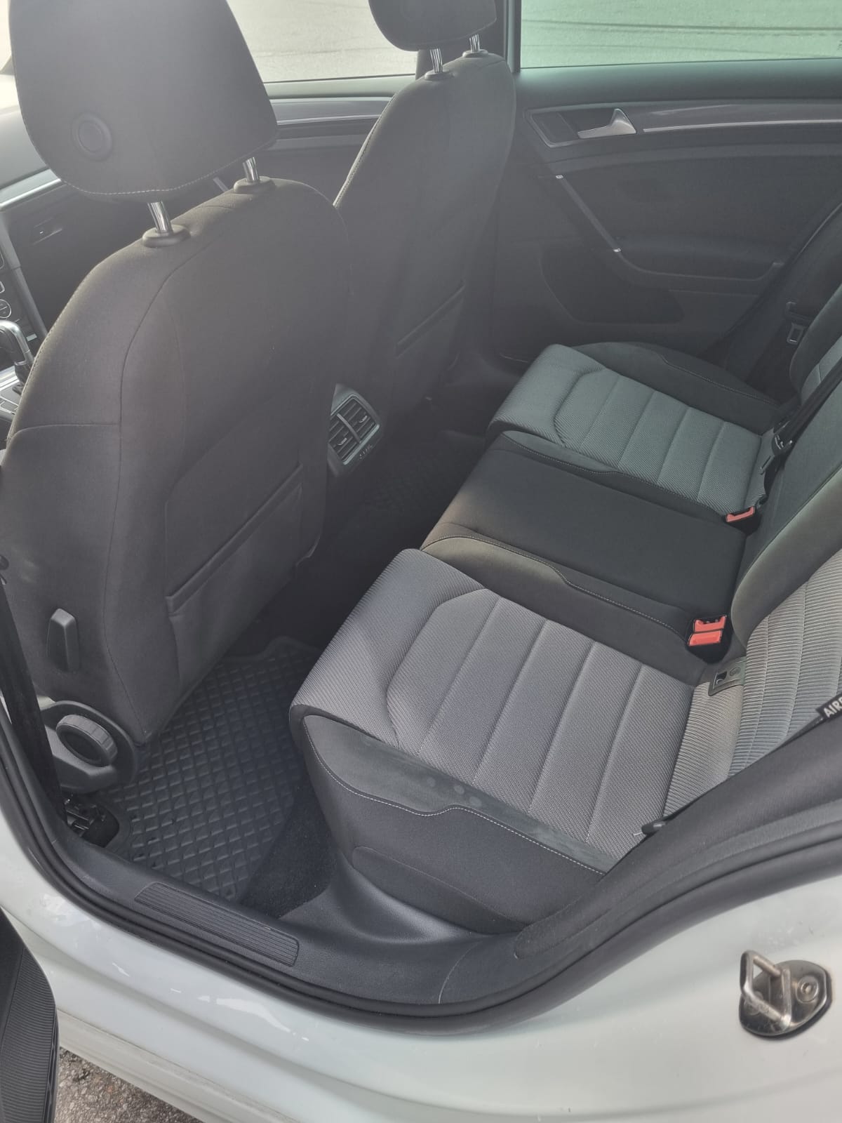 Volkswagen Golf 2016, photo 6/10
