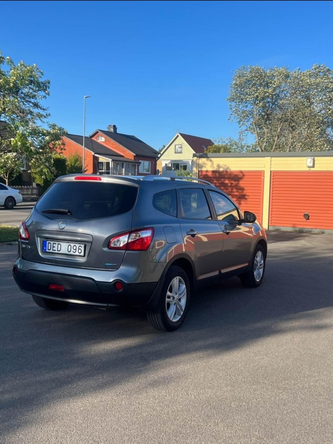 Nissan Qashqai+2 1.6 dCi Manuell 2012, kuva 2/5