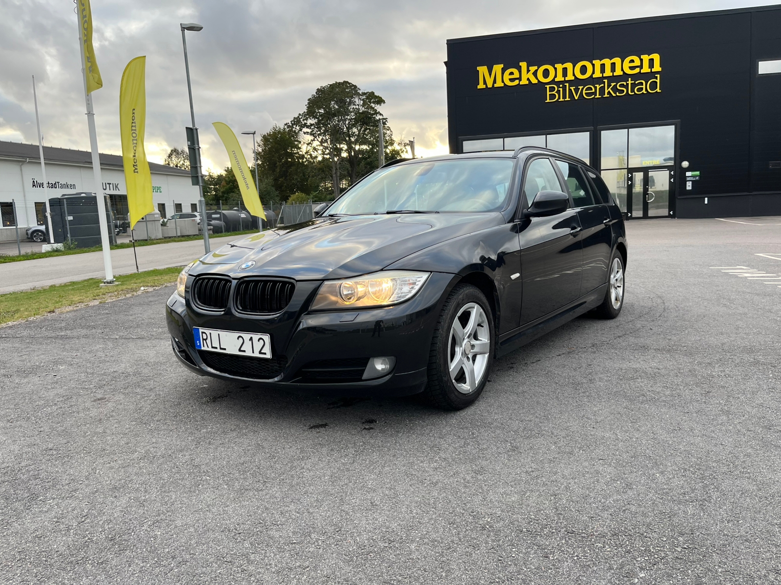 BMW 320