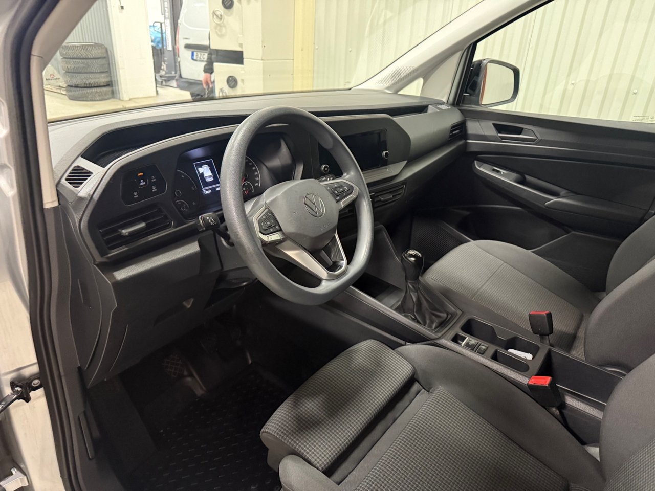 Volkswagen Caddy 2023, bild 7/10