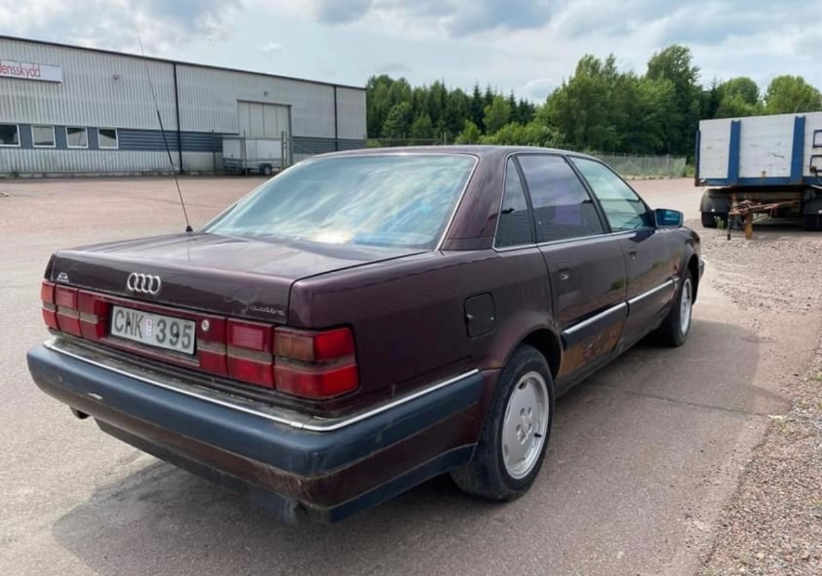 Audi V8