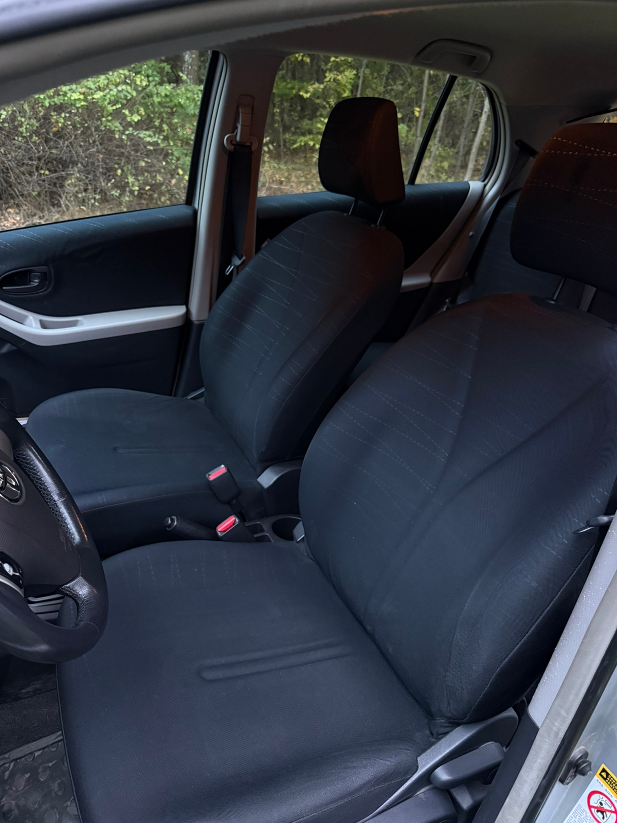 Toyota Yaris 5-dörrar 1.0 VVT-i Manuell 2006, bild 7/8