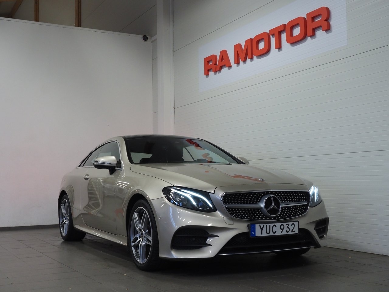 Mercedes-Benz E