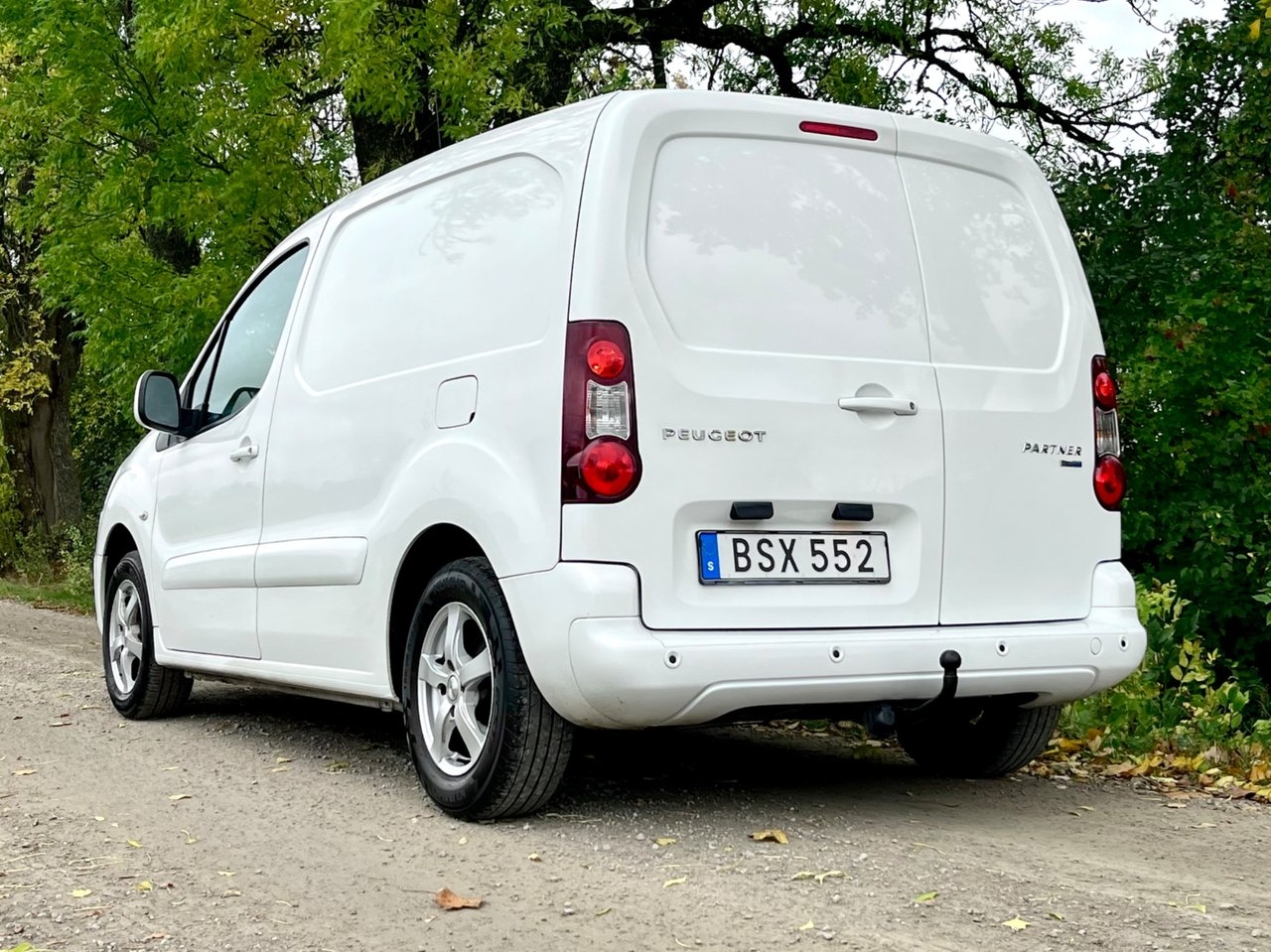 Peugeot Partner Skåpbil 1.6 BlueHDi 2015, bild 2/10