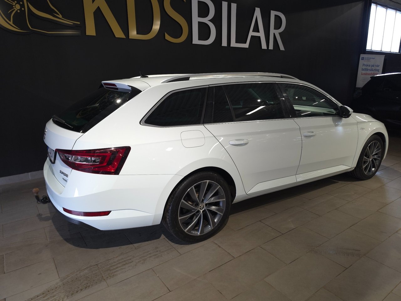 Skoda Superb 2016, bild 5/10