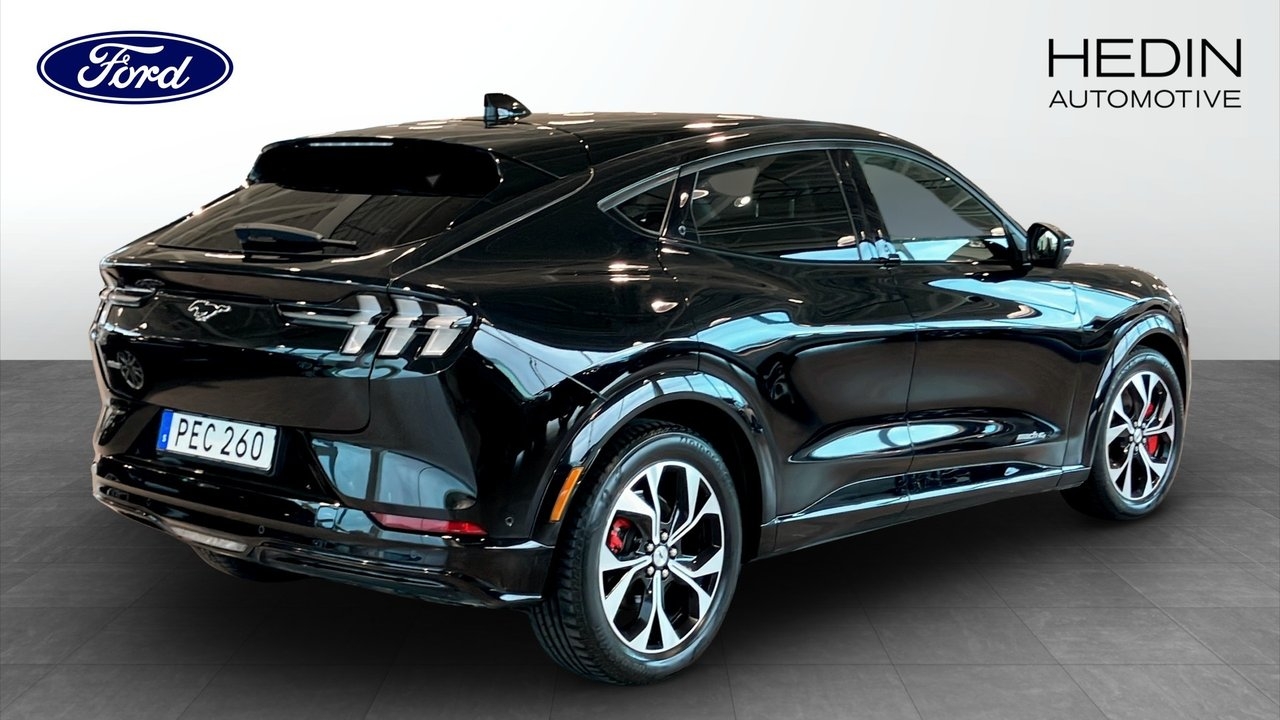 Ford Mustang Mach-E Extended Range 2022, photo 2/10