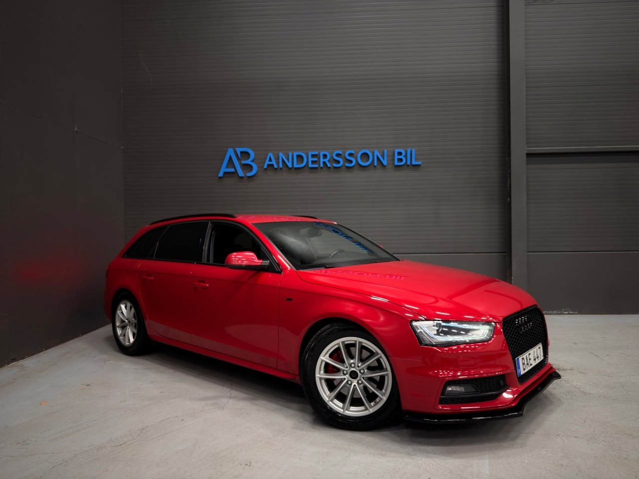 Audi A4 Avant 2.0 TDI DPF Quattro S-line 2014, kuva 2/10