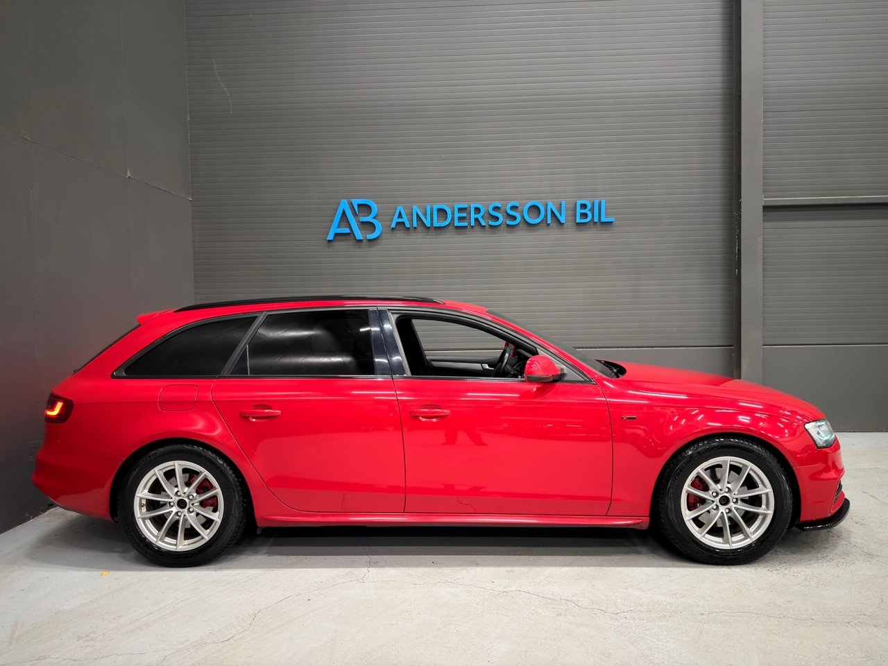 Audi A4 Avant 2.0 TDI DPF Quattro S-line 2014, kuva 5/10