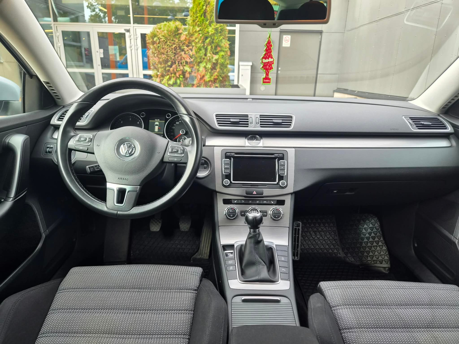 Volkswagen Passat 2012, bild 5/10