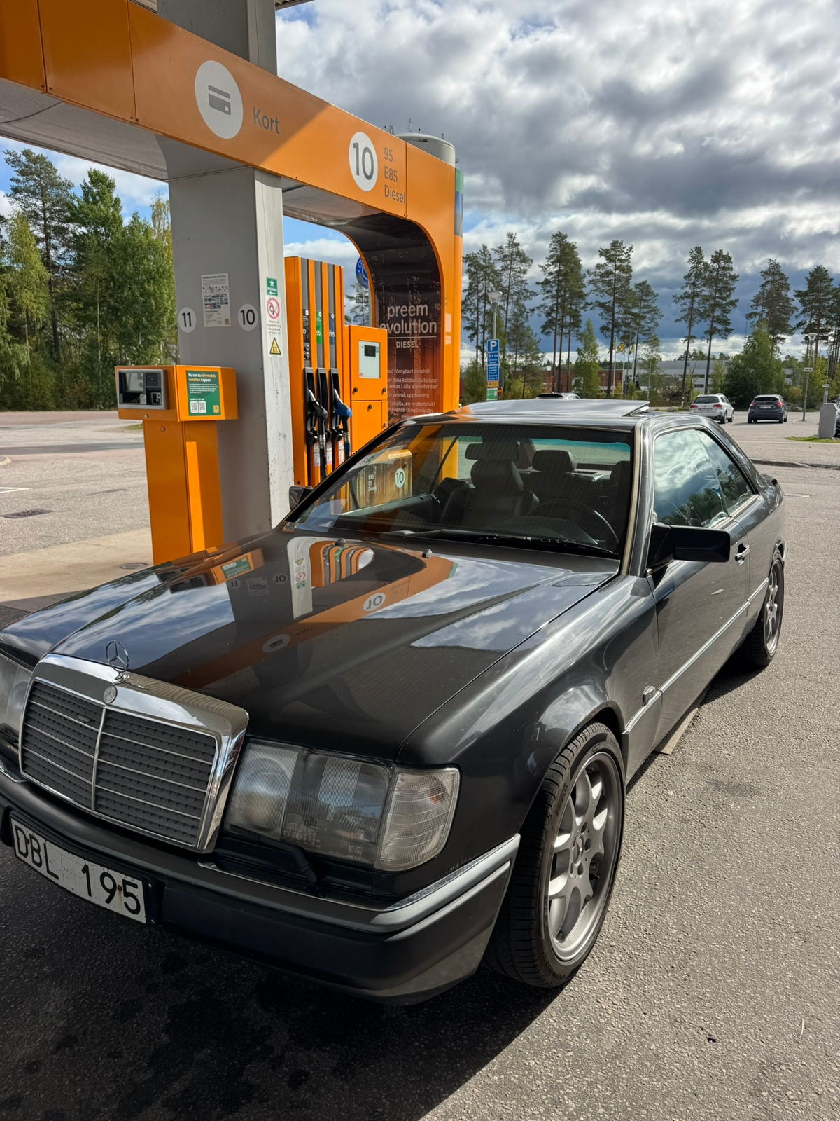 Mercedes-Benz 300 CE Coupé 4G-Tronic 1991, kuva 3/7