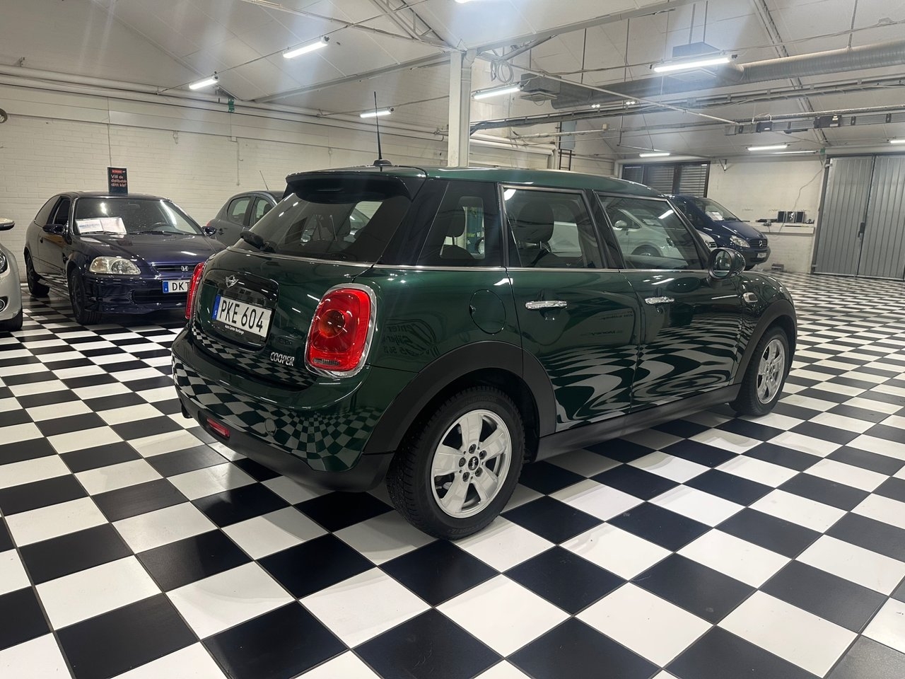 MINI Cooper 5-dörrars Pepper Euro 6 2017, photo 4/10