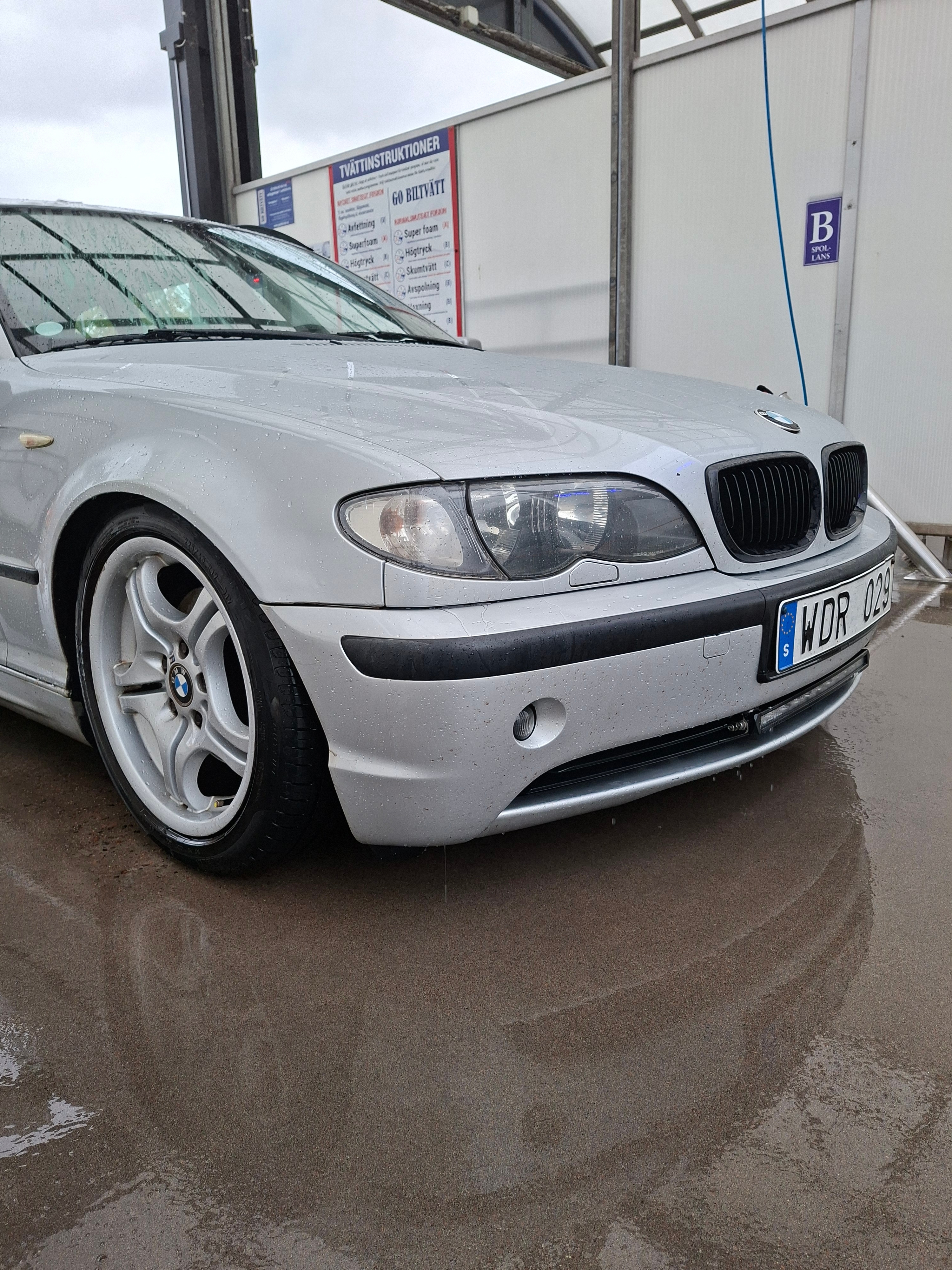 BMW 320 i Touring Manuell 2005, kuva 3/10