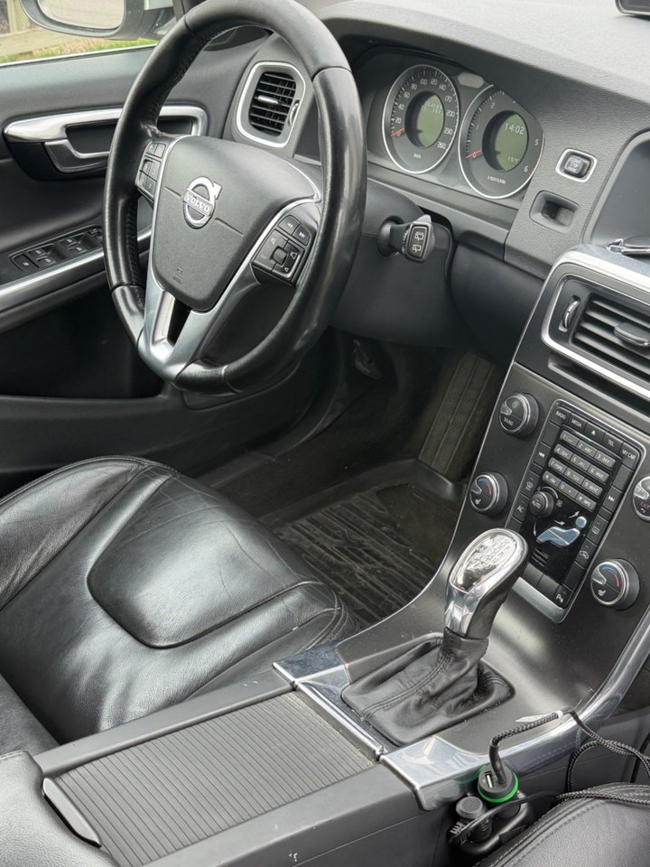 Volvo V60 2013, kuva 4/7