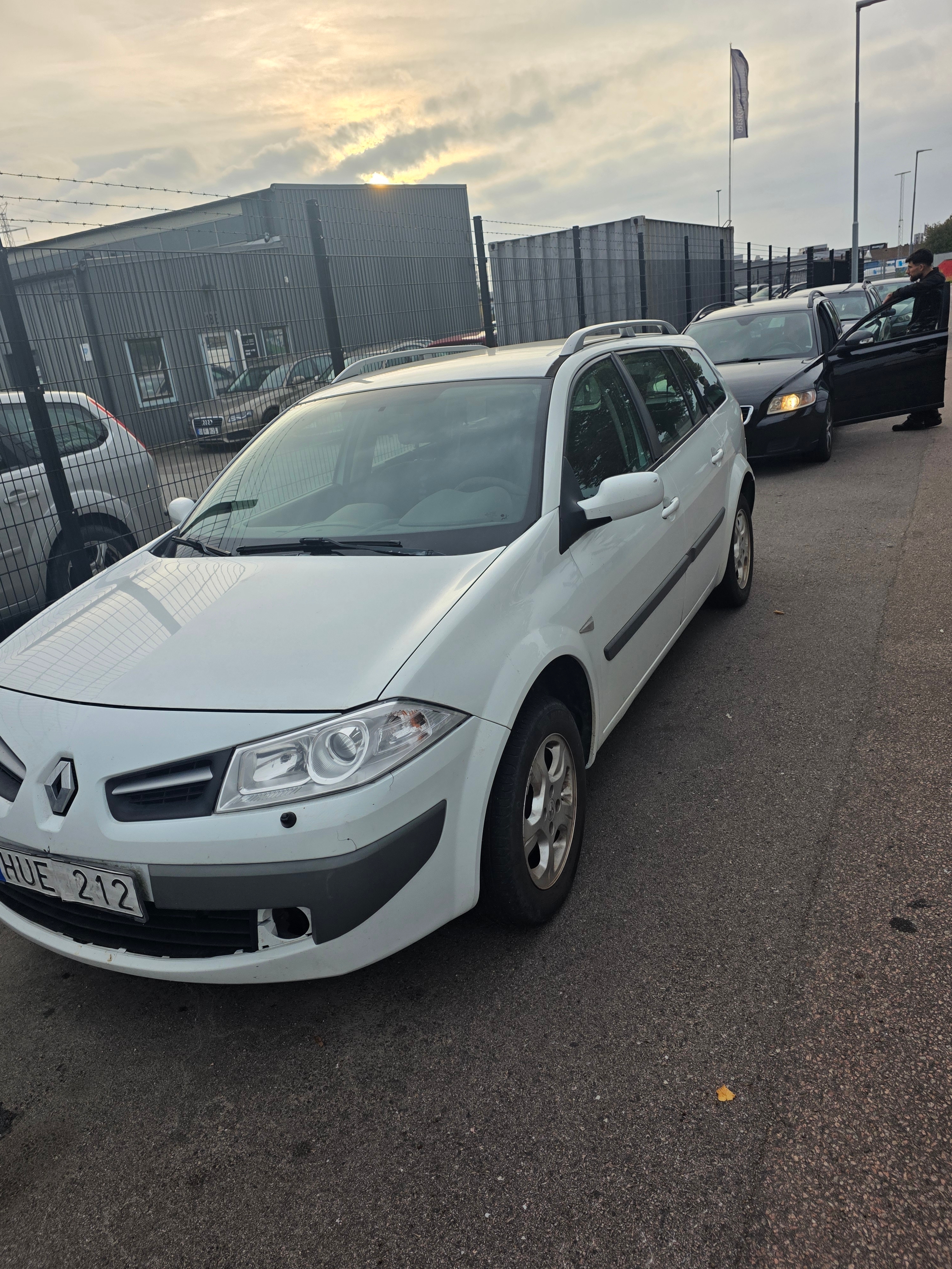 Renault Megane 2009, kuva 2/3