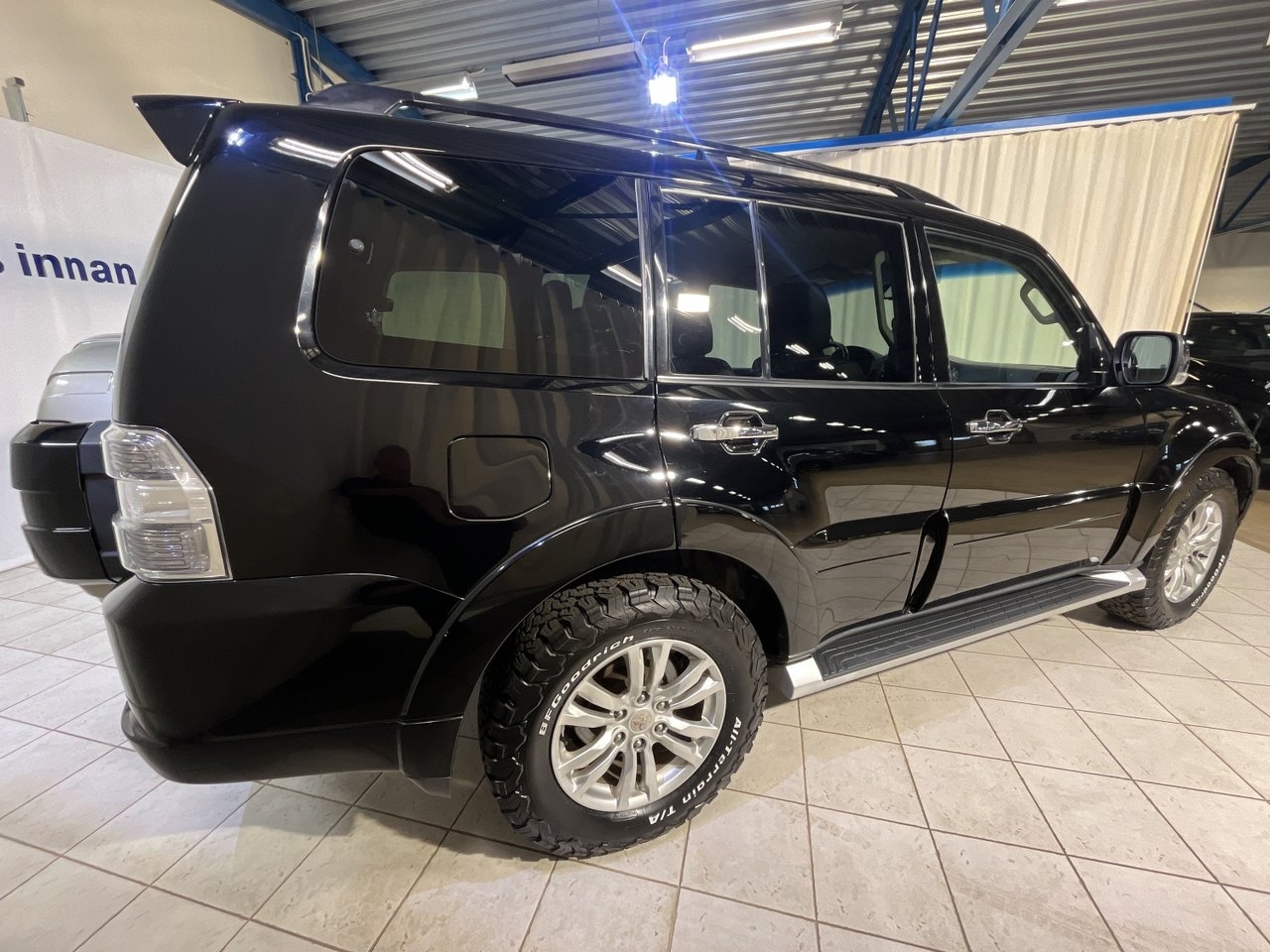 Mitsubishi Pajero 2014, bild 3/10