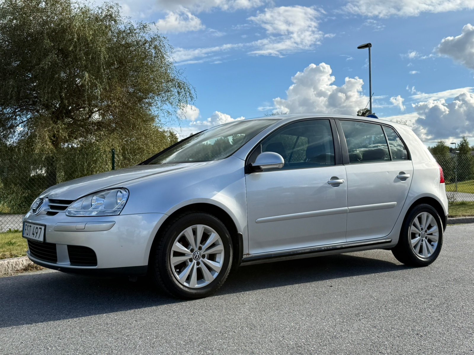Volkswagen Golf V 5-dörrar 1.6 Manuell 2008, photo 3/8