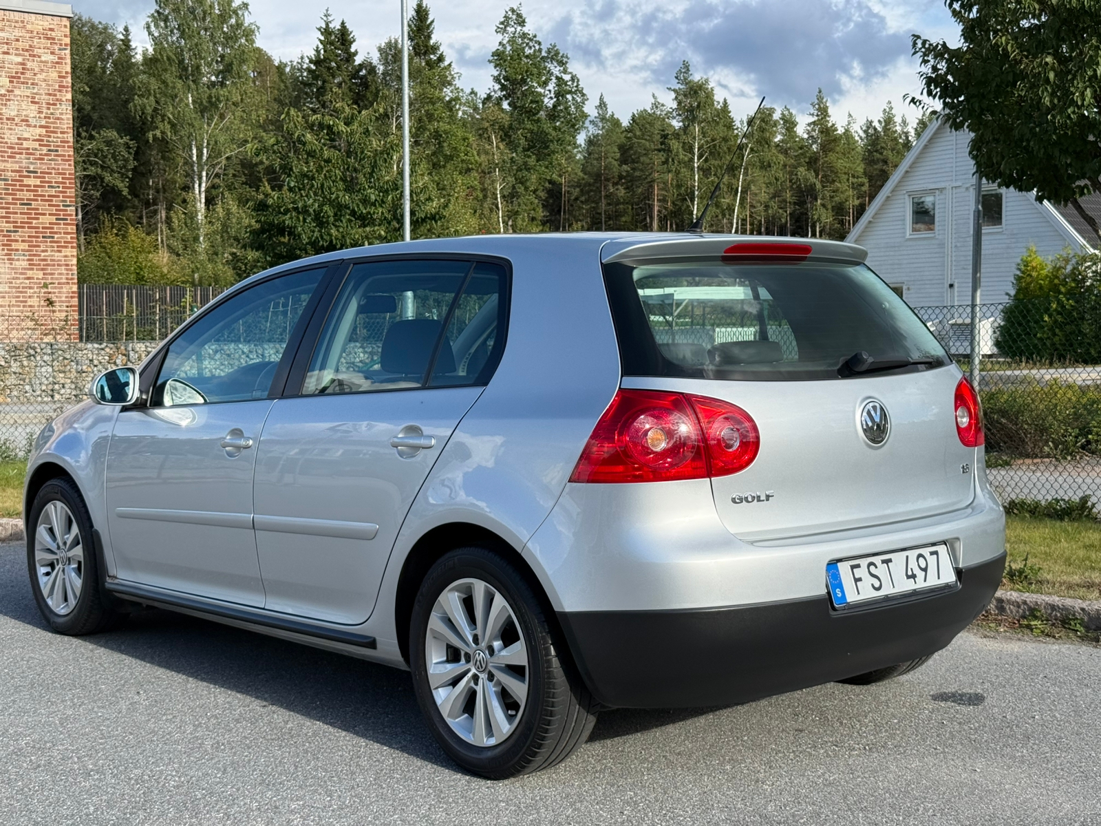 Volkswagen Golf V 5-dörrar 1.6 Manuell 2008, photo 4/8