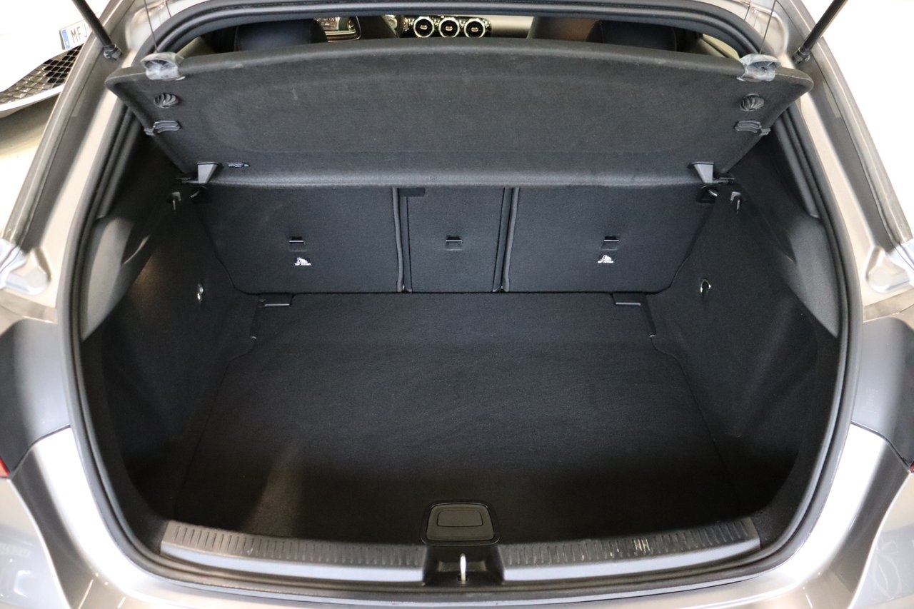 Mercedes-Benz A 2018, photo 6/10