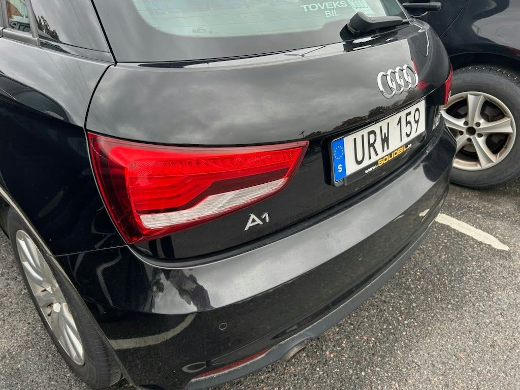 Audi A1 1.0 TFSI 2017, photo 4/10