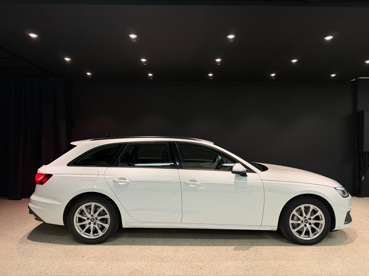 Audi A4 Avant 40 TDI Quattro 2022, bild 6/10