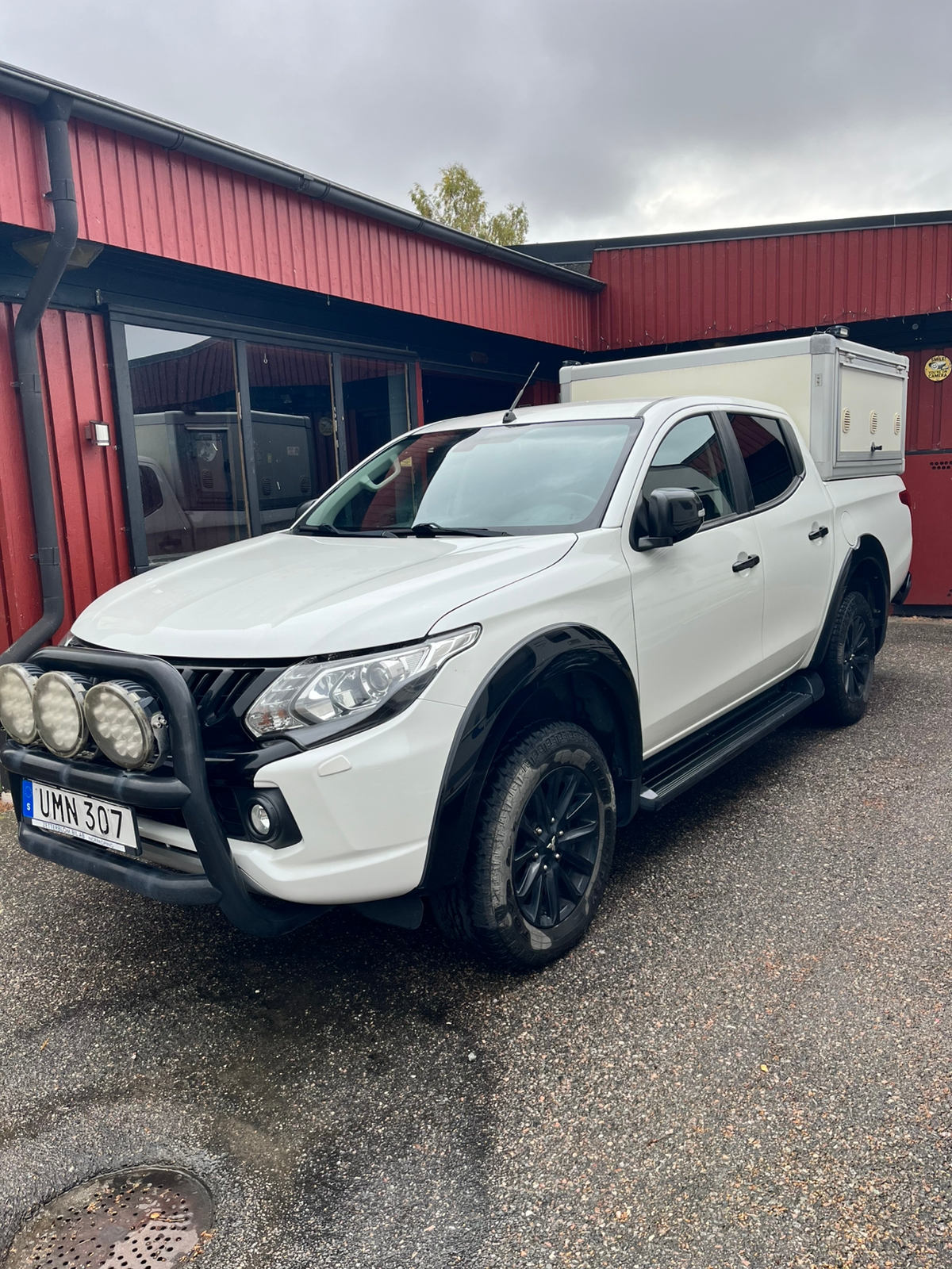 Mitsubishi L200