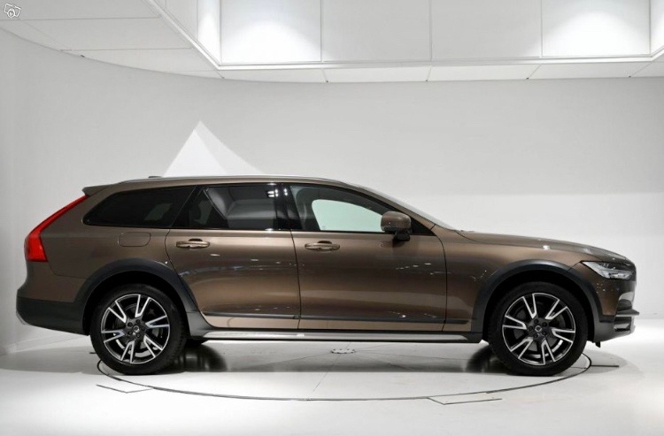 Volvo V90 Cross Country 2018, bild 2/6