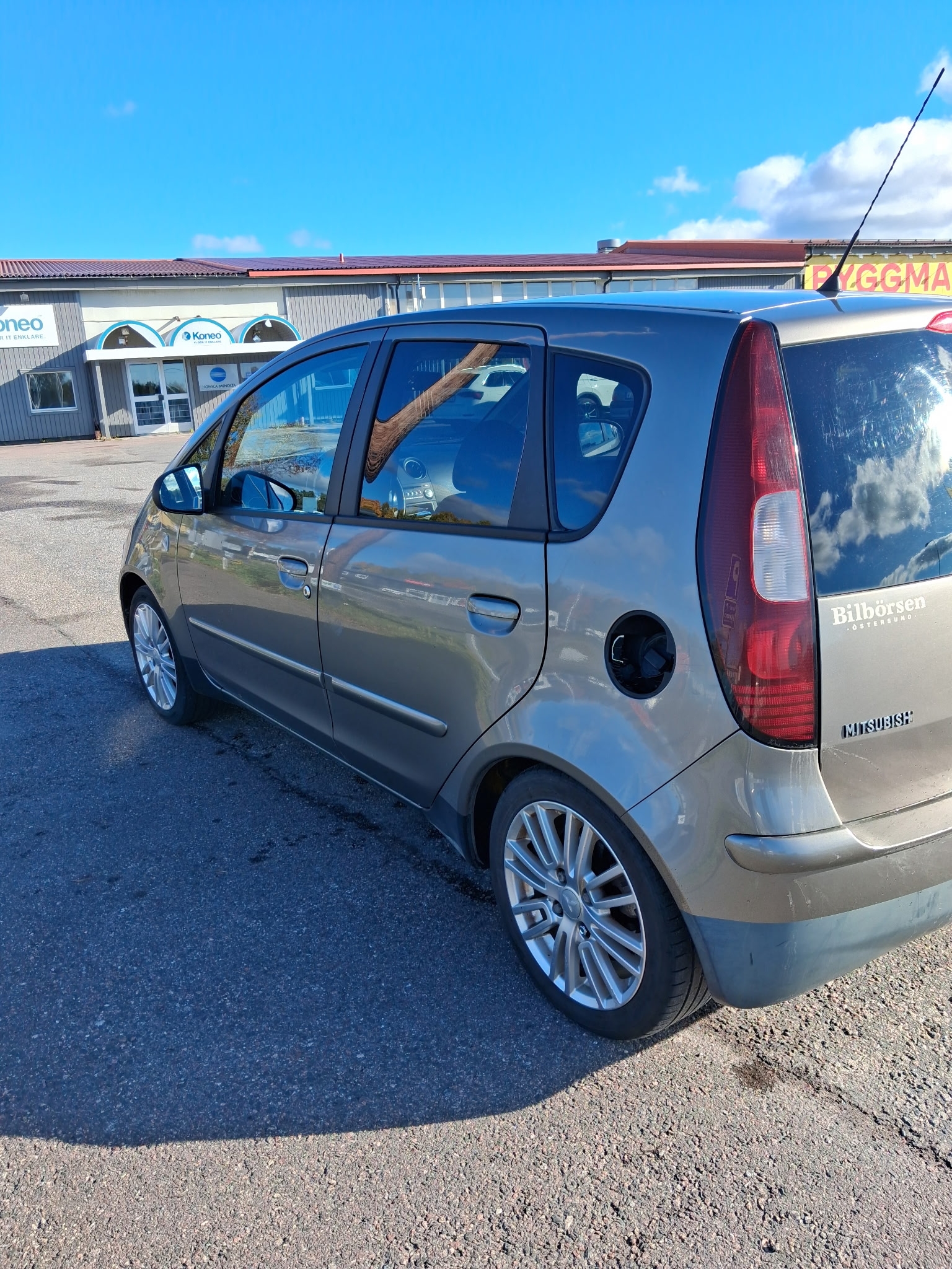 Mitsubishi Colt 1.3 MIVEC Manuell 2008, kuva 3/6