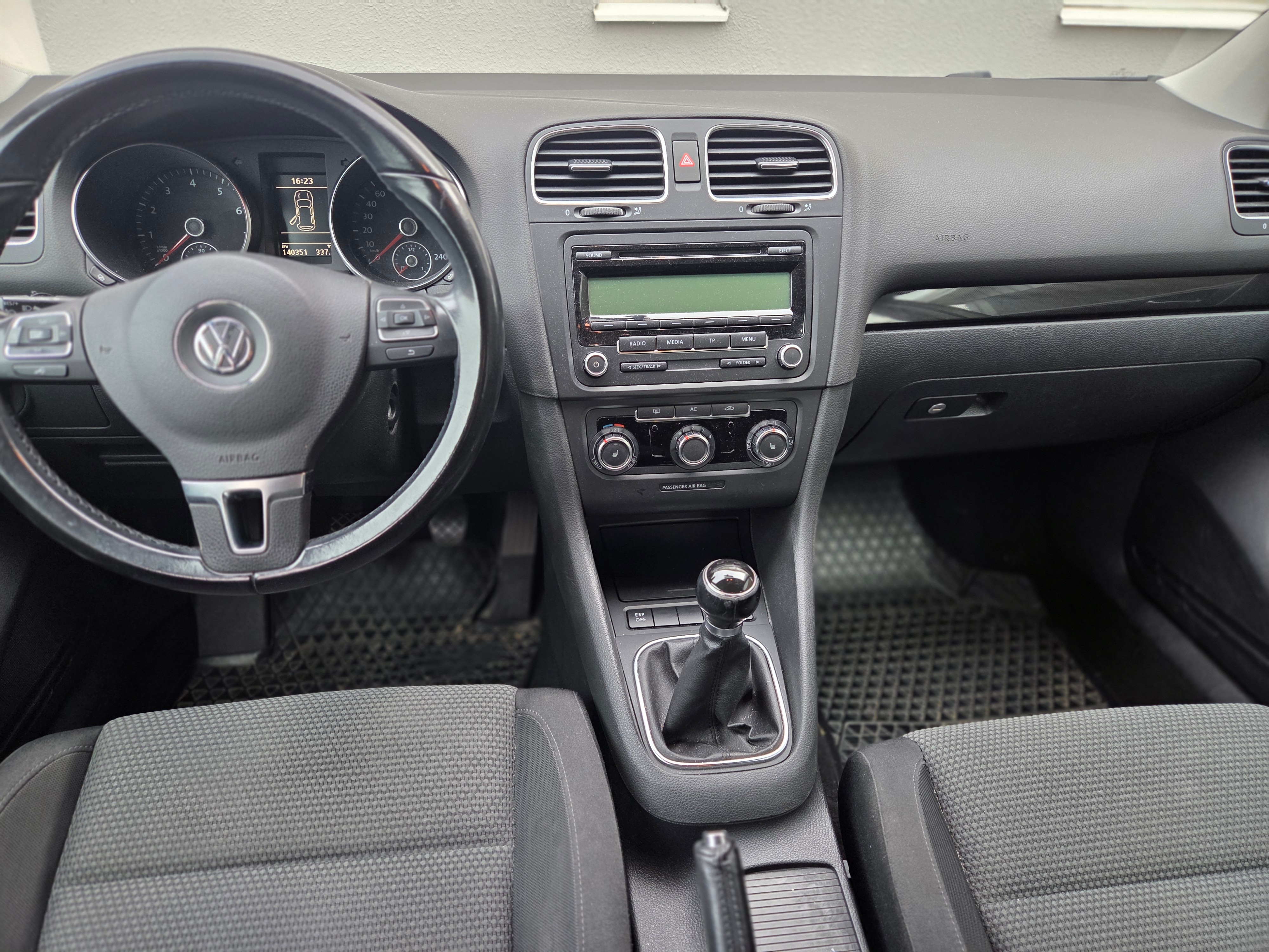 Volkswagen Golf 2009, photo 3/4