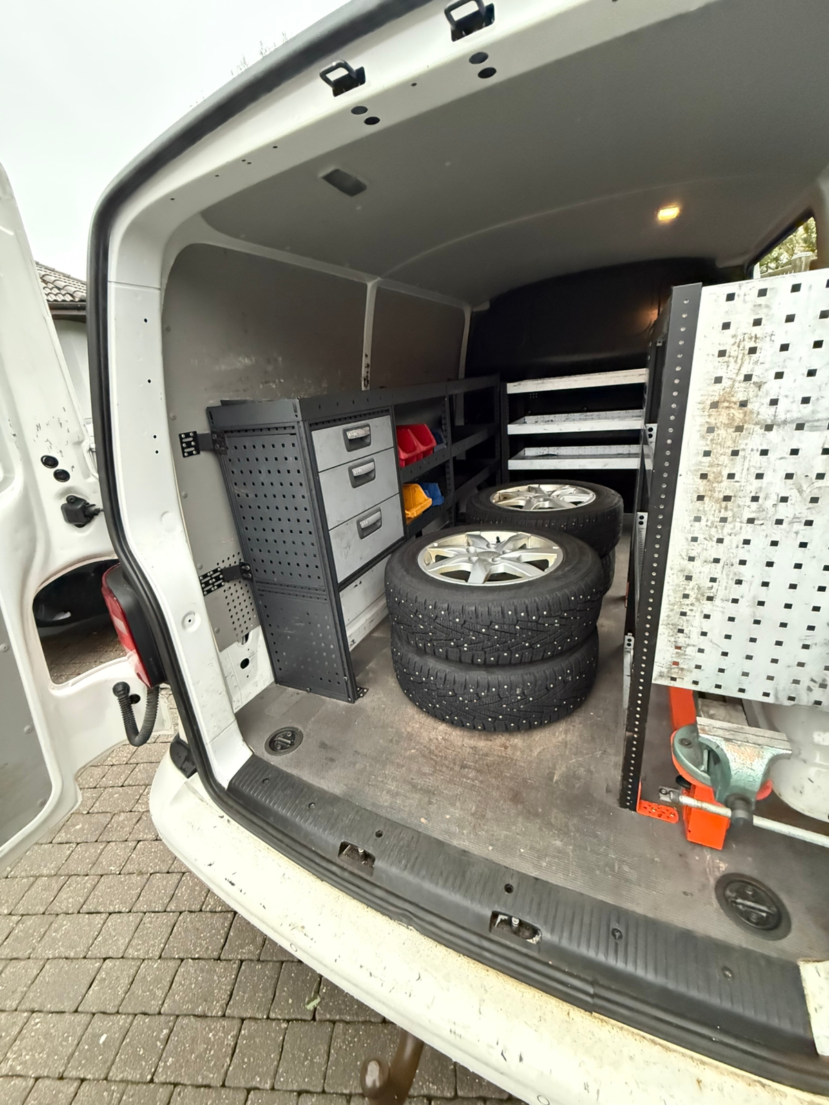 Volkswagen Transporter 2018, bild 5/6