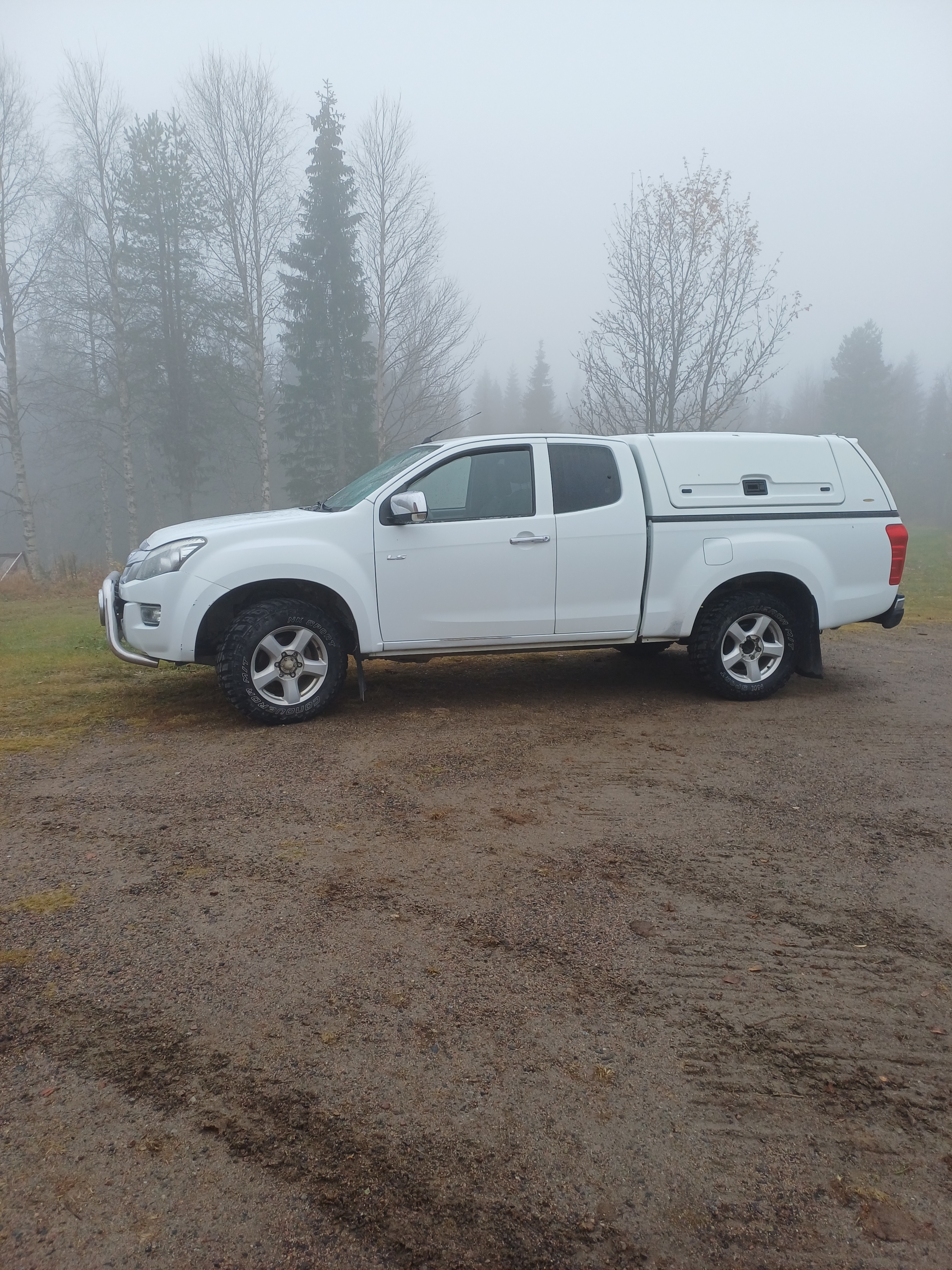 Isuzu D-max