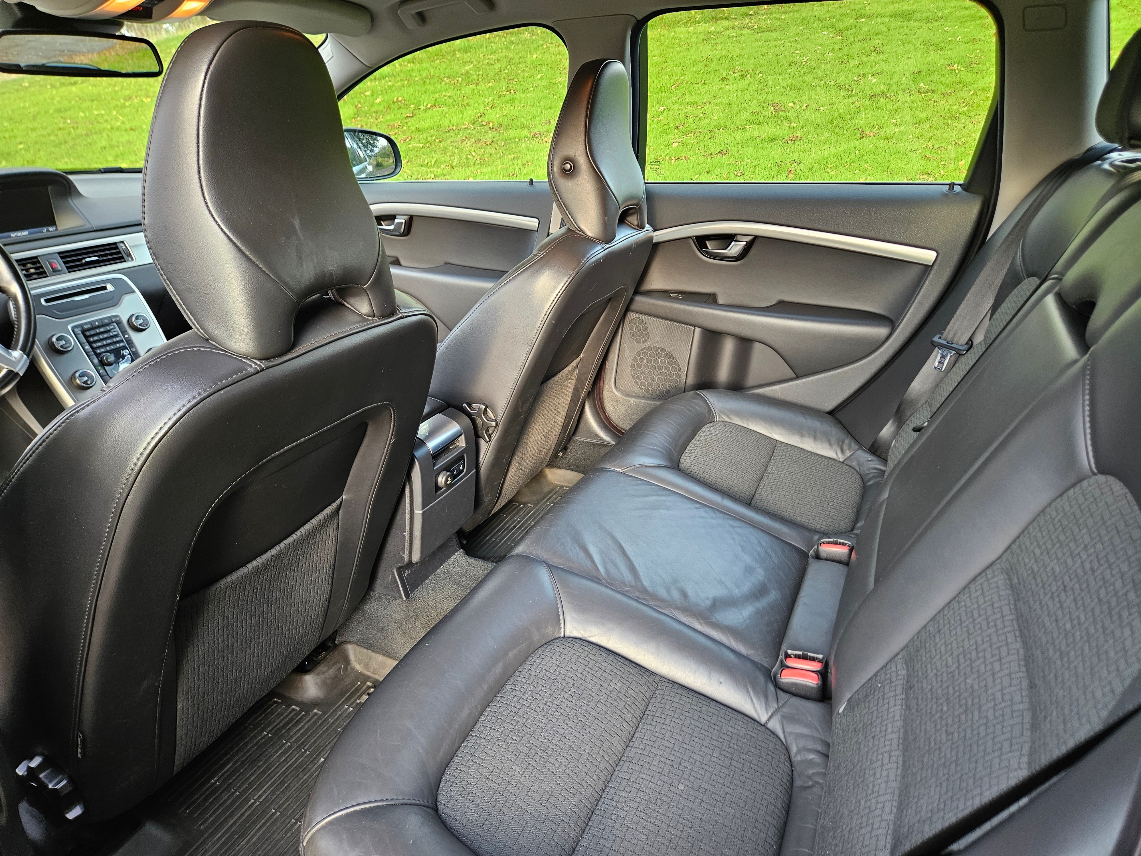 Volvo V70 D2 Powershift 2013, photo 8/8