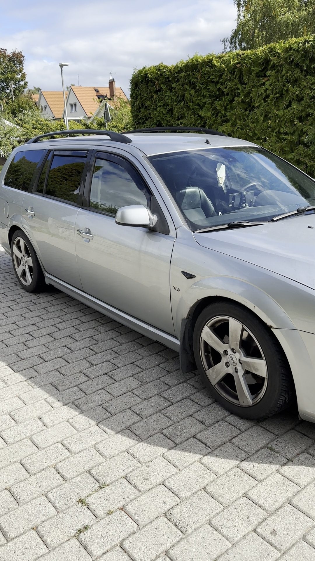 Ford Mondeo Kombi 3.0 V6 Manuell 2005, bild 2/9