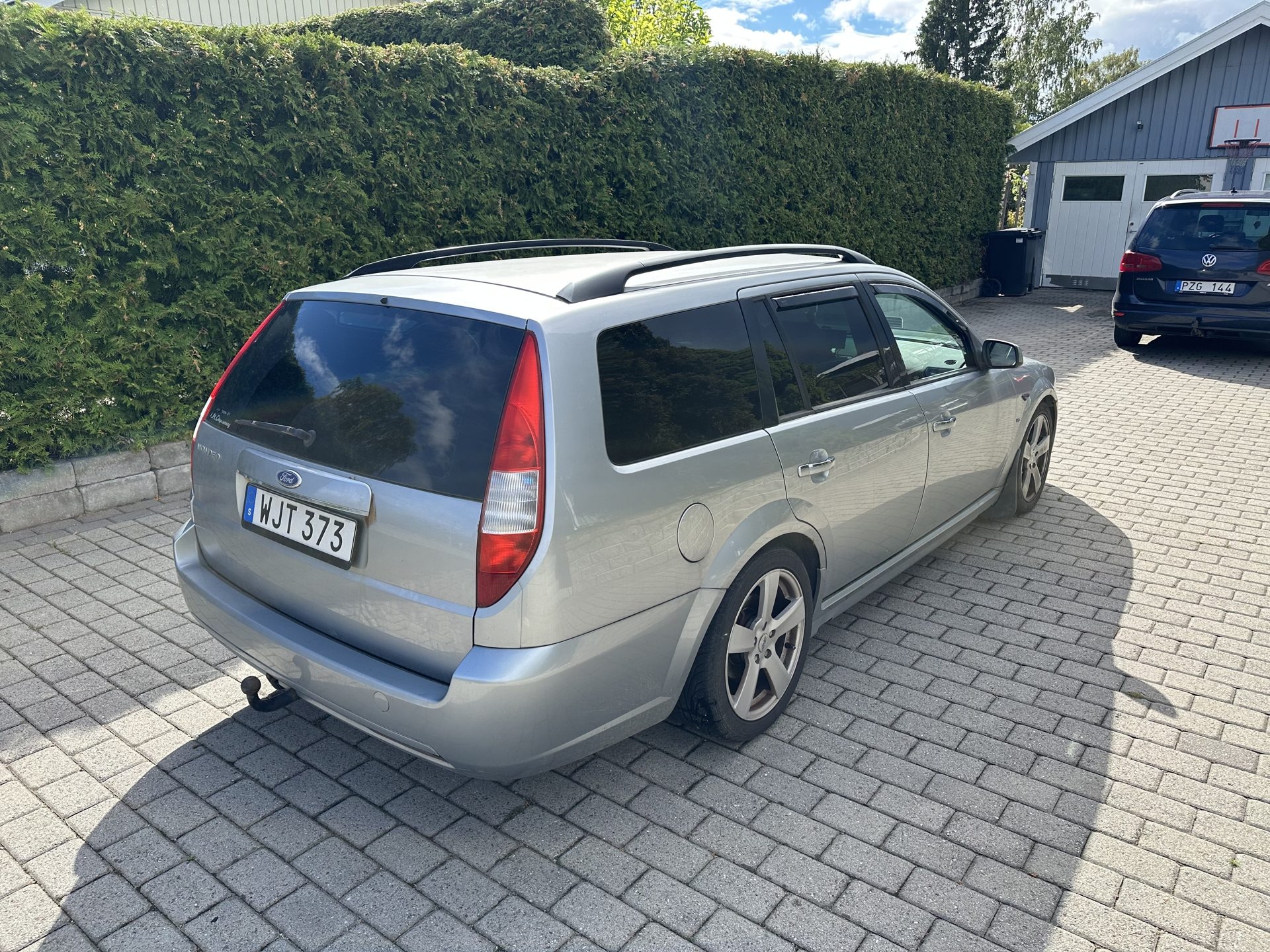 Ford Mondeo Kombi 3.0 V6 Manuell 2005, bild 4/9