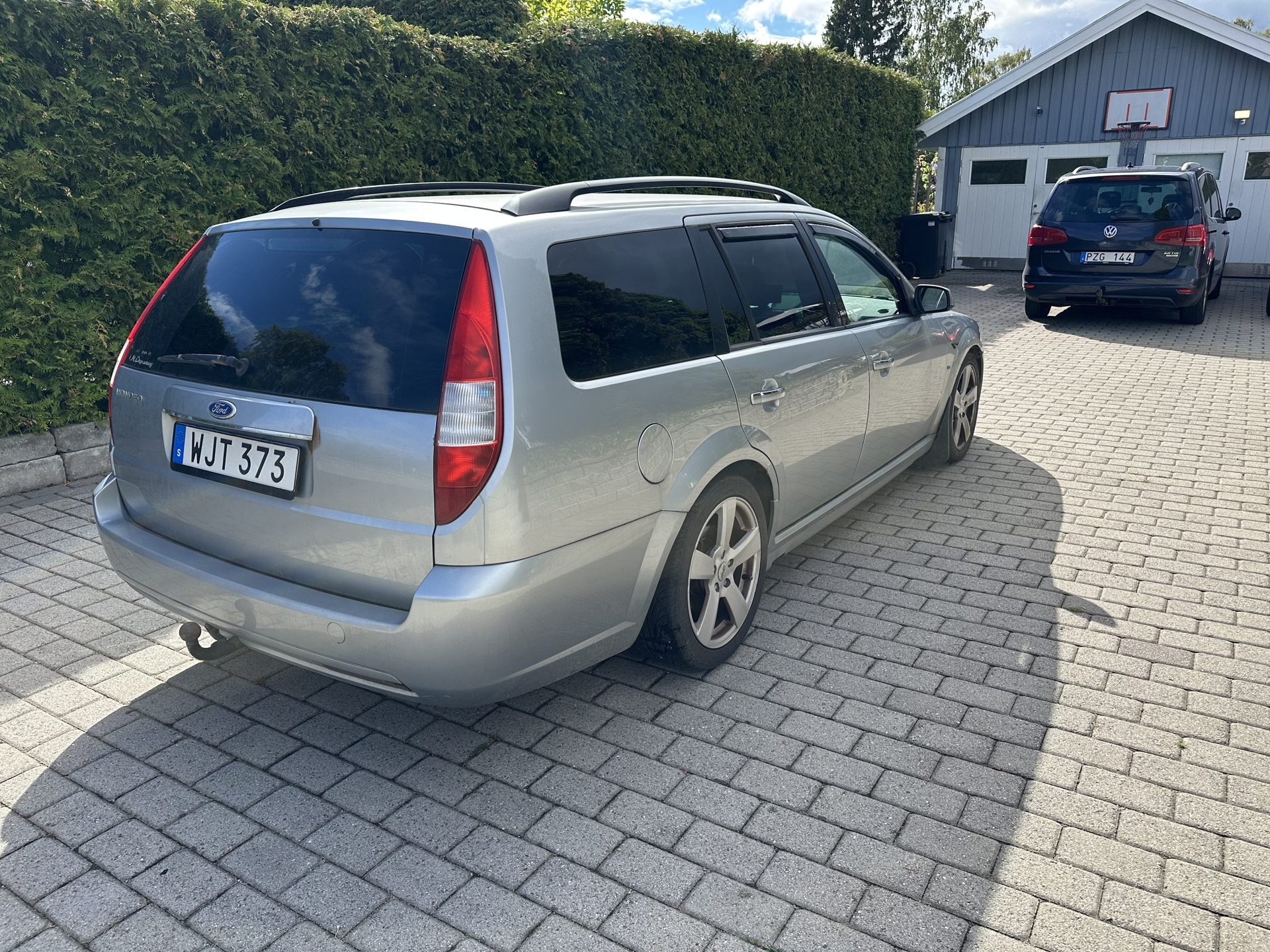 Ford Mondeo Kombi 3.0 V6 Manuell 2005, bild 5/9