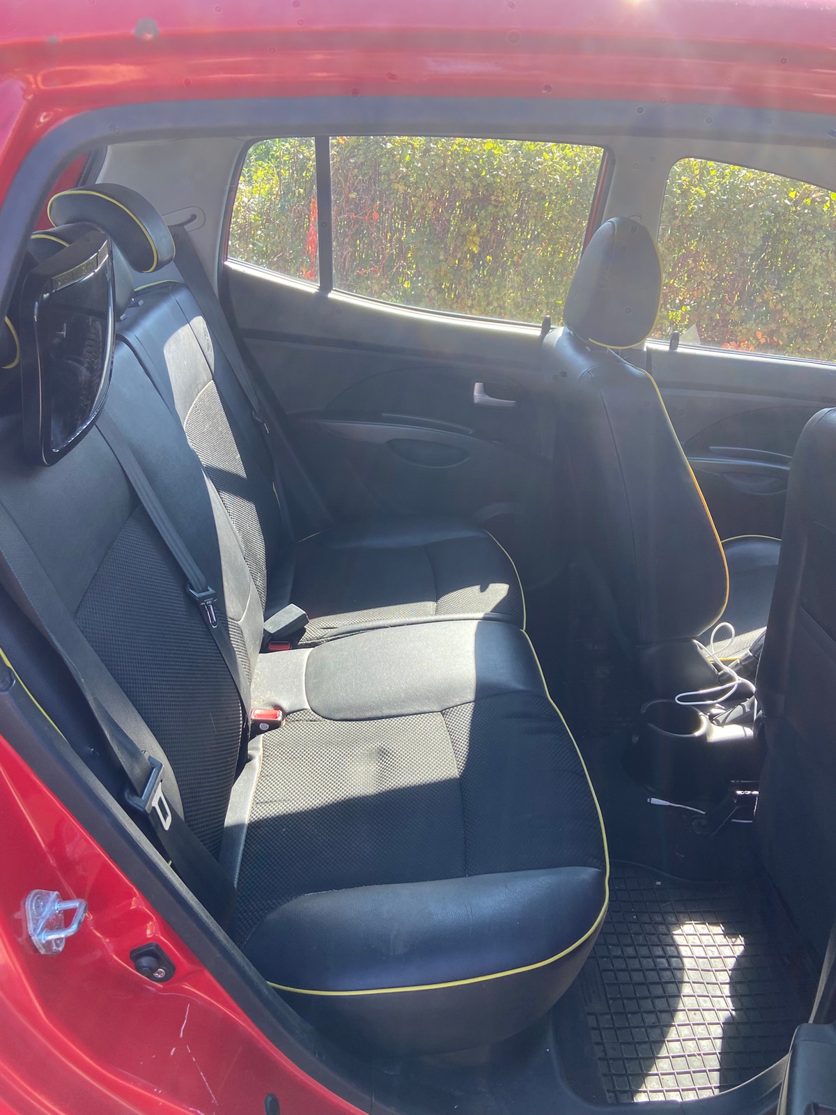 Kia Picanto 1.1 Manuell 2010, bild 2/7