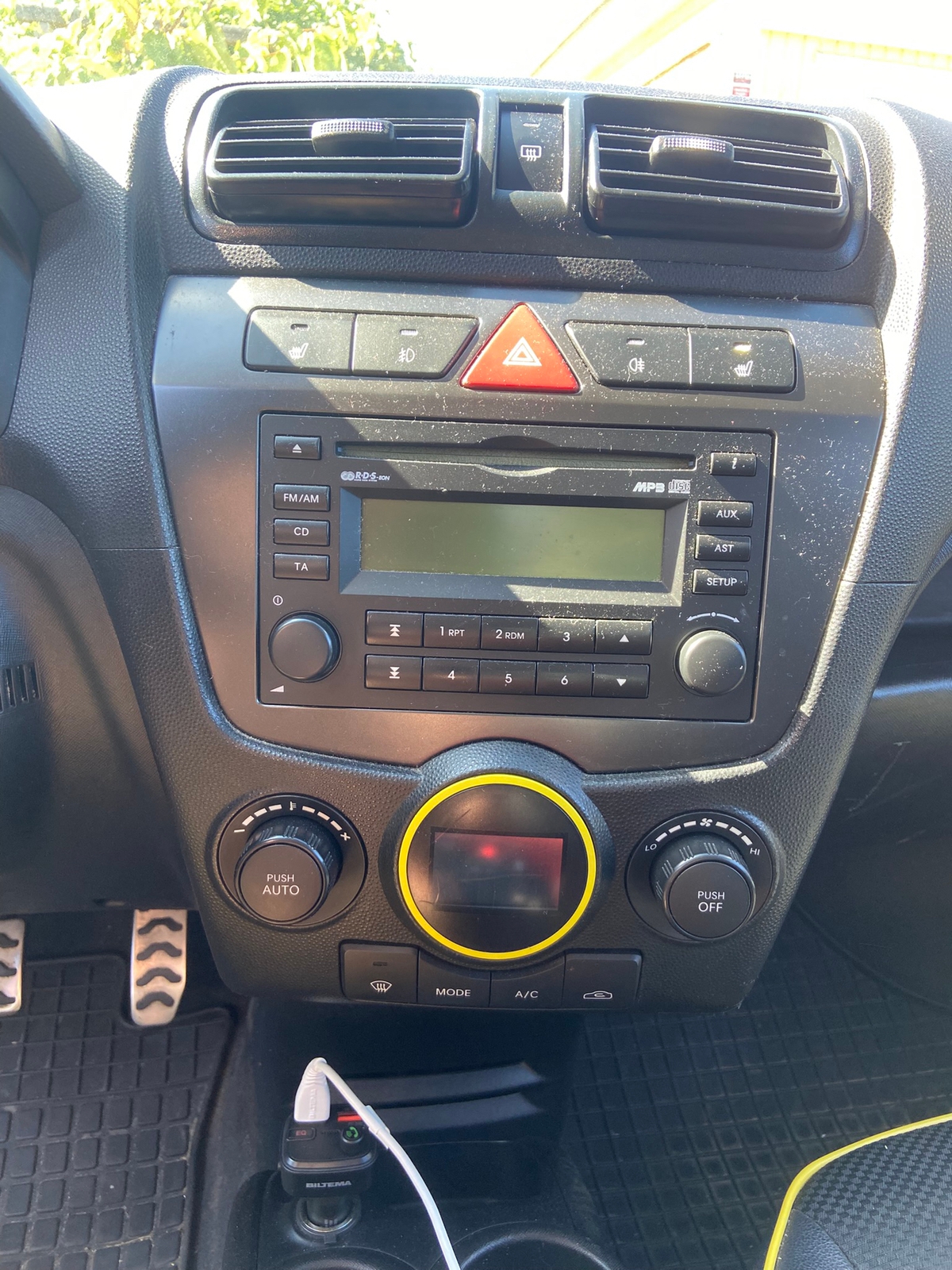 Kia Picanto 1.1 Manuell 2010, bild 6/7